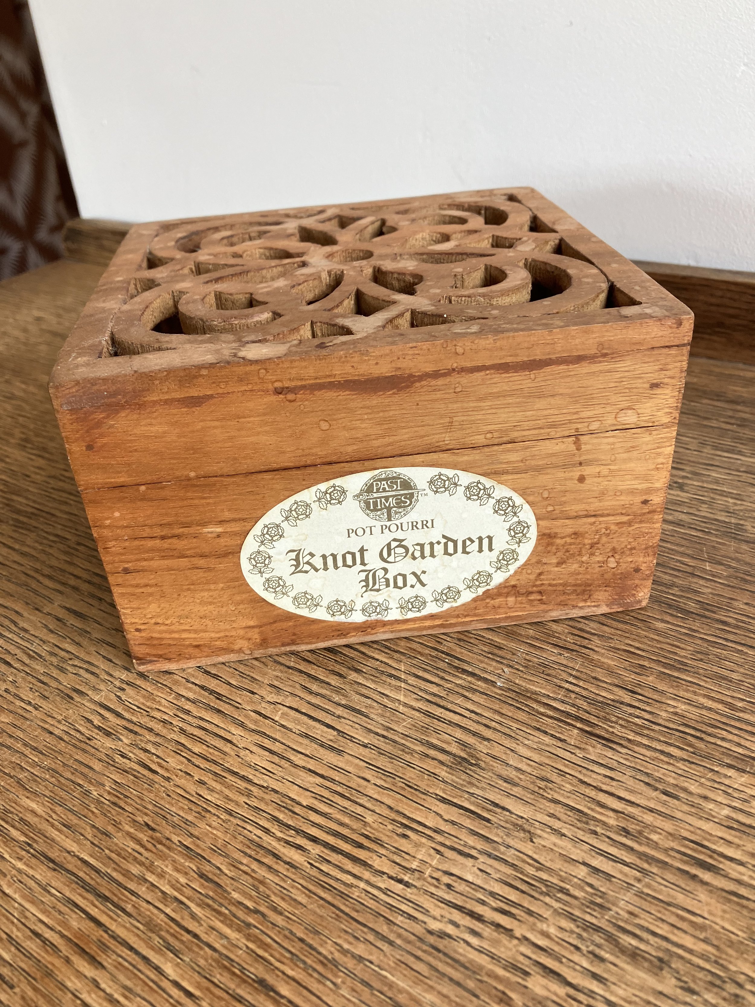 Past Times Wooden Pot Pourri Knot Garden Box