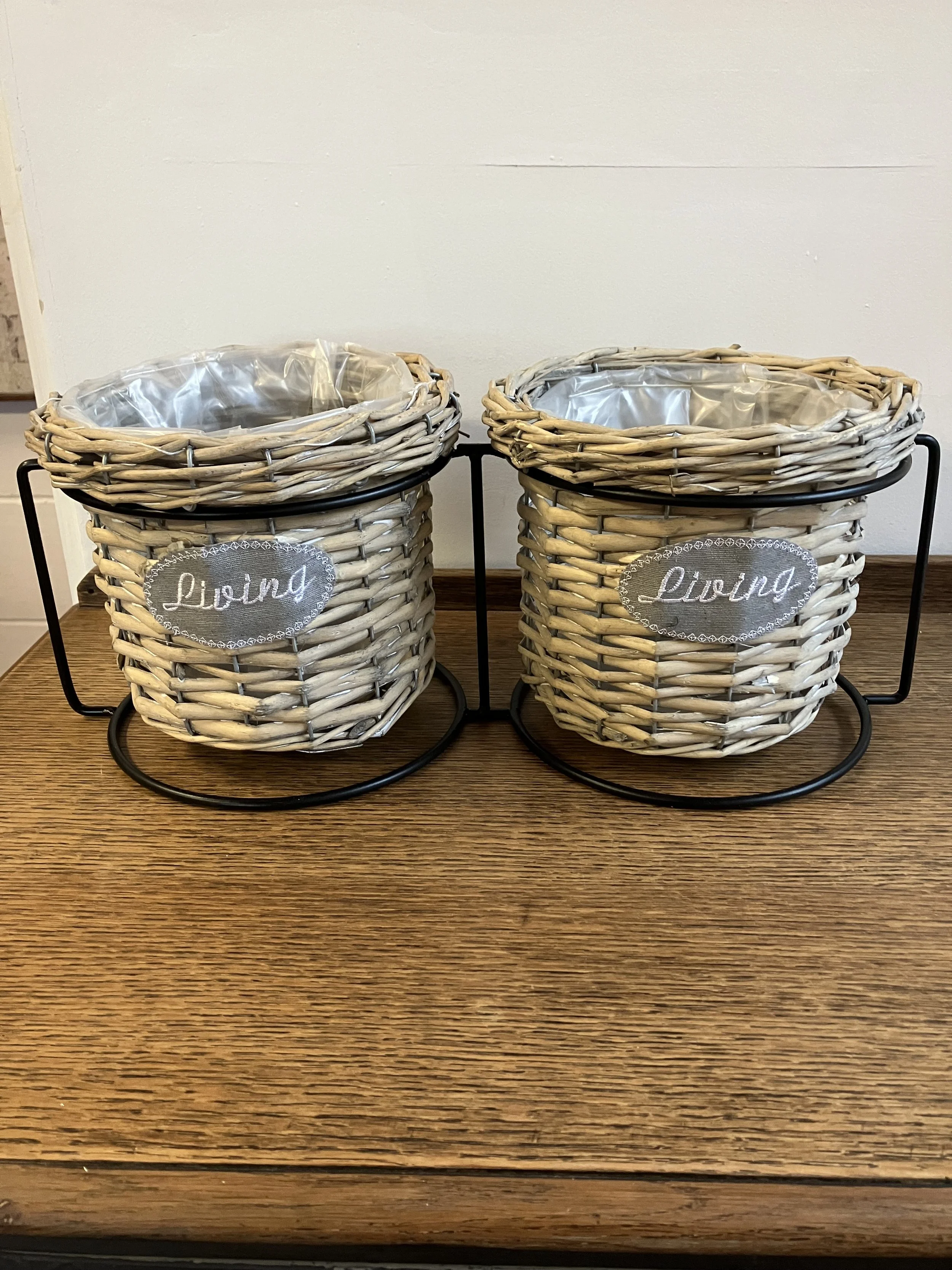 Double Round Woven Wicker Plant Pots in Black Metal Stand