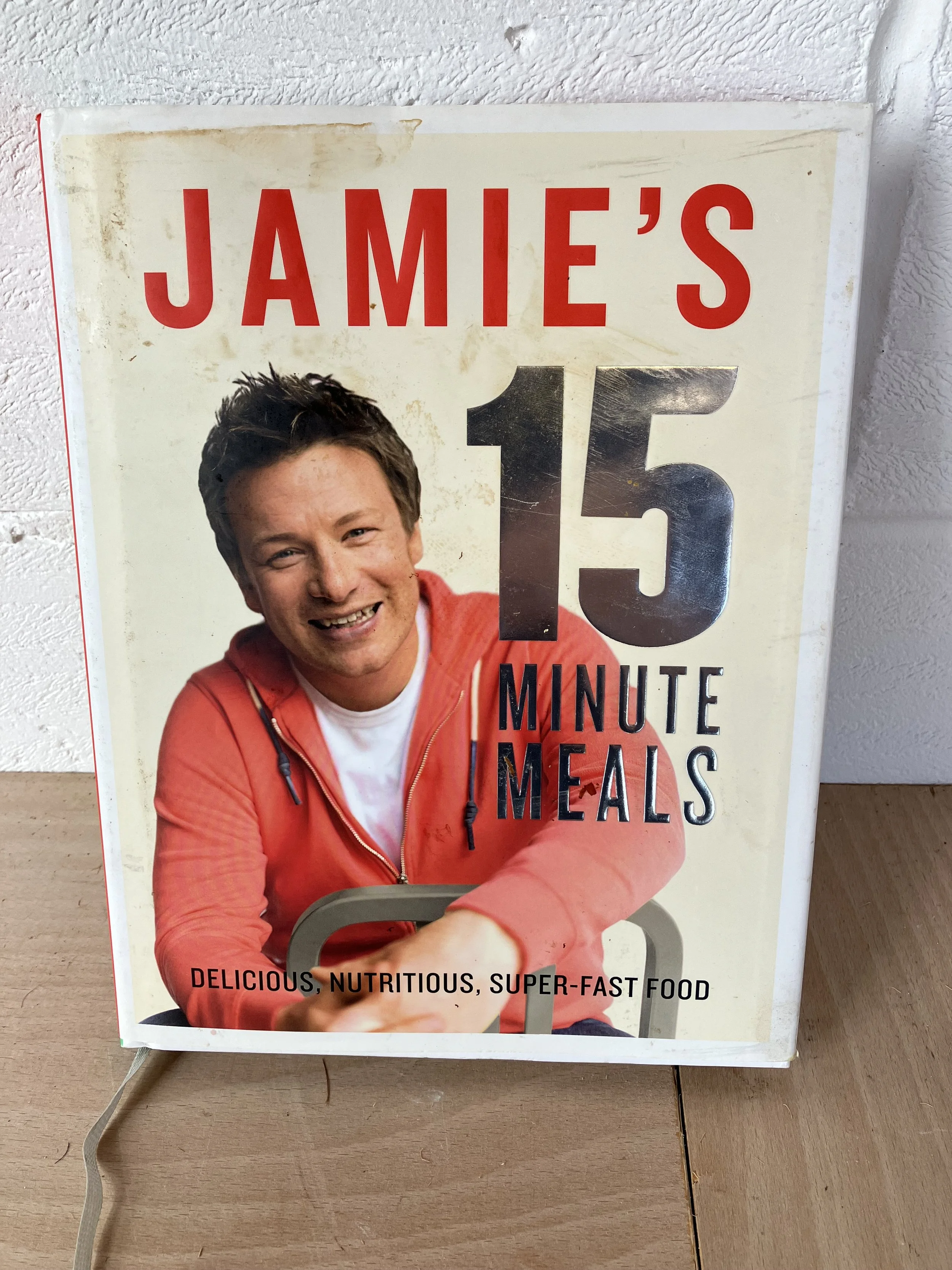 Jamie's 15 Minute Meals Hardback Book