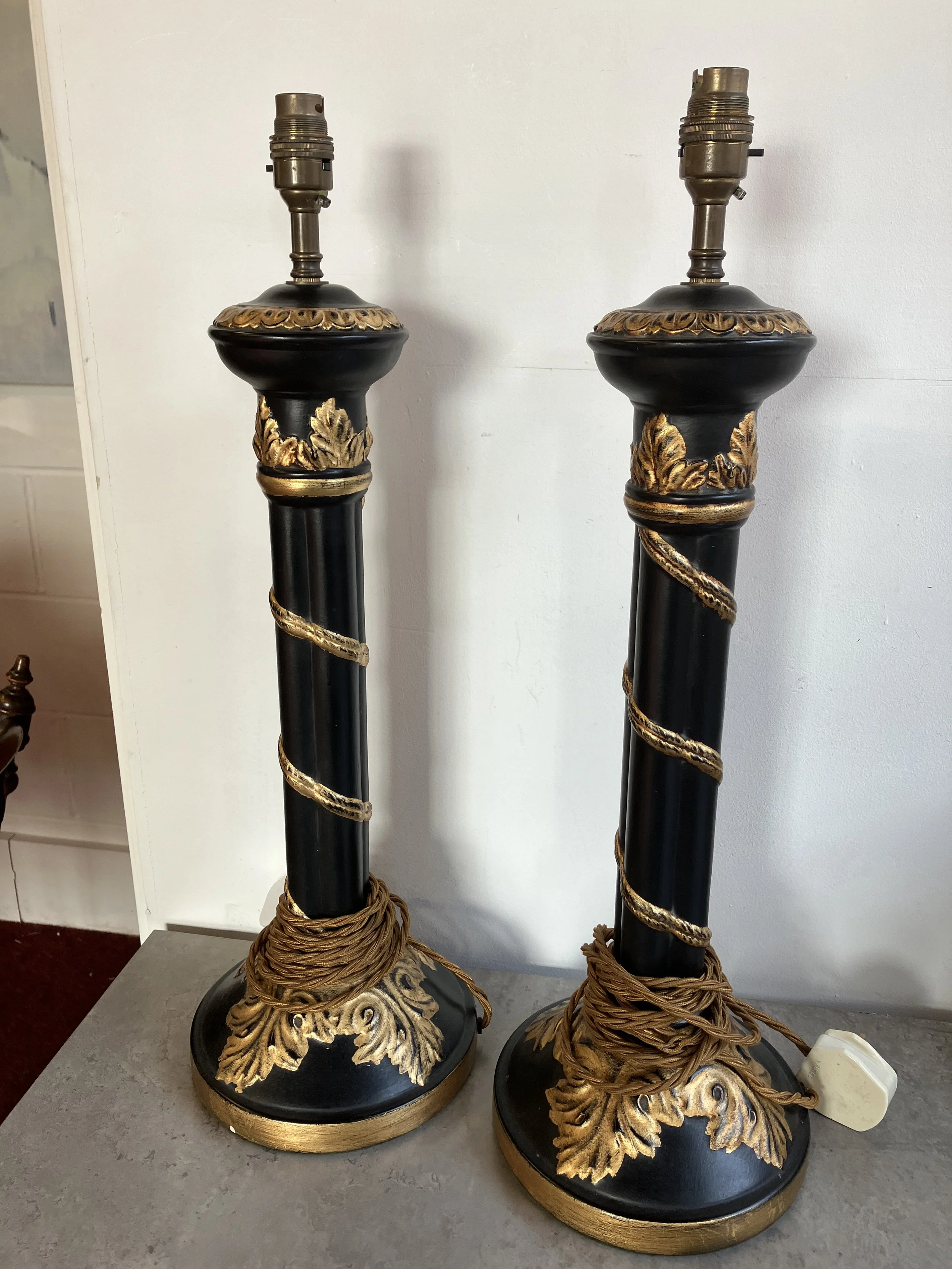 Pair of Black and Gold Florentine Ceramic Baroque Style Table Lamps