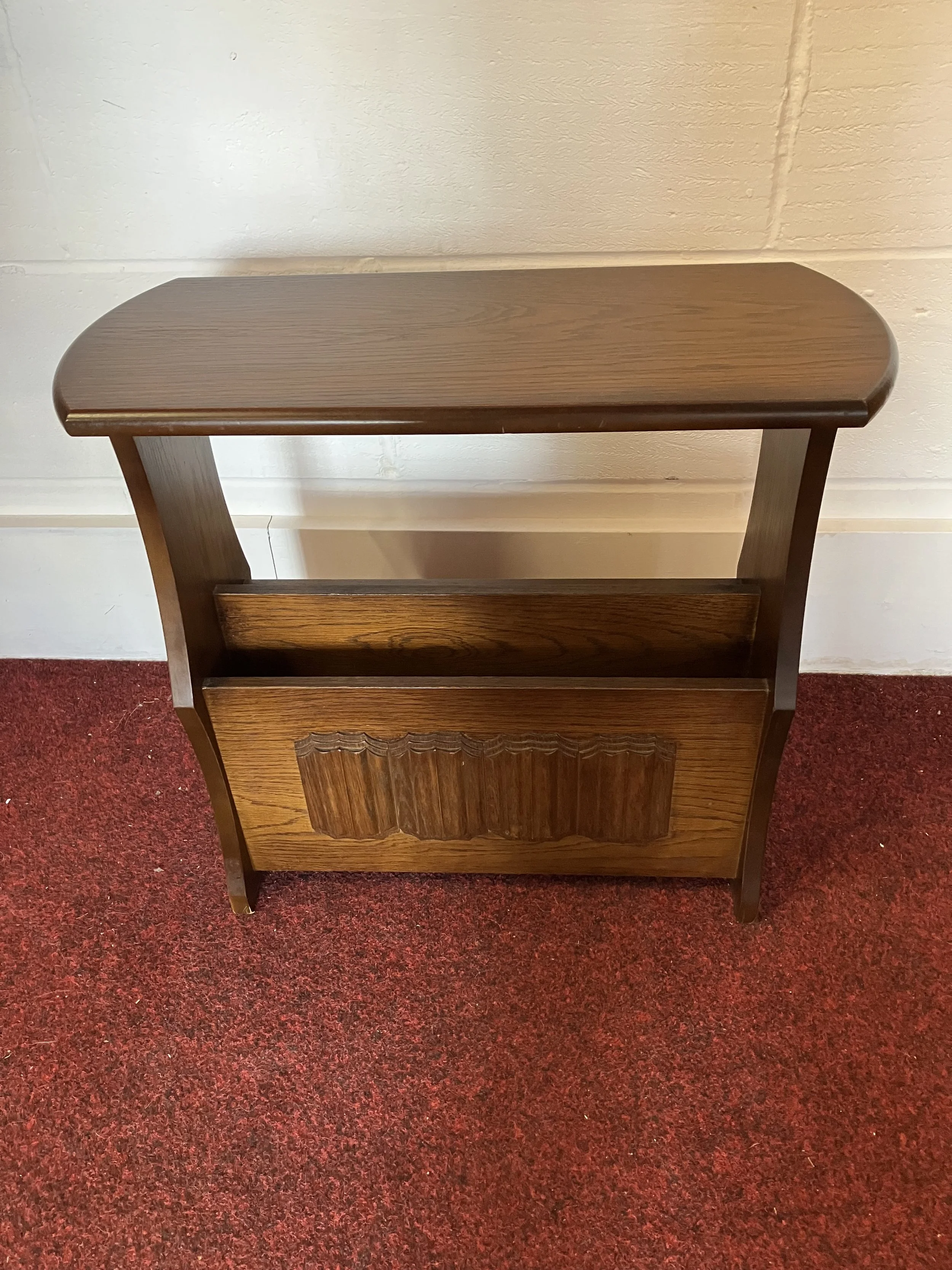 Dark Oak Effect Side Table with Integrated Magazine Rack