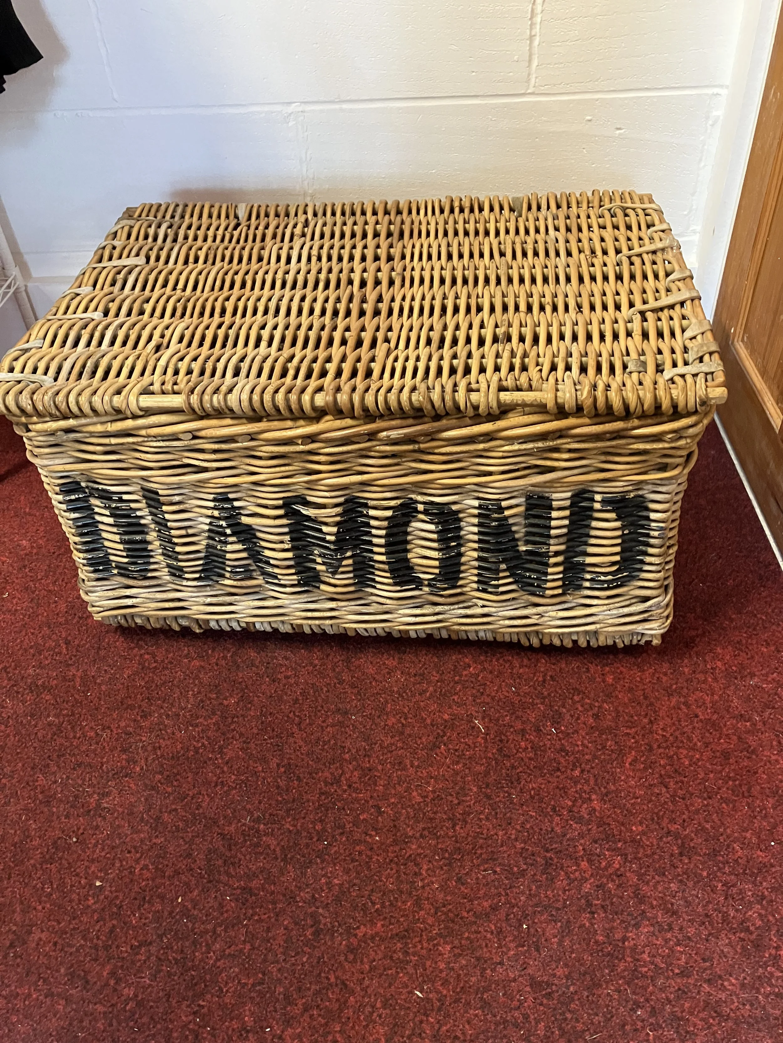 Vintage Rectangle Wicker Diamond Laundry Basket with Lid