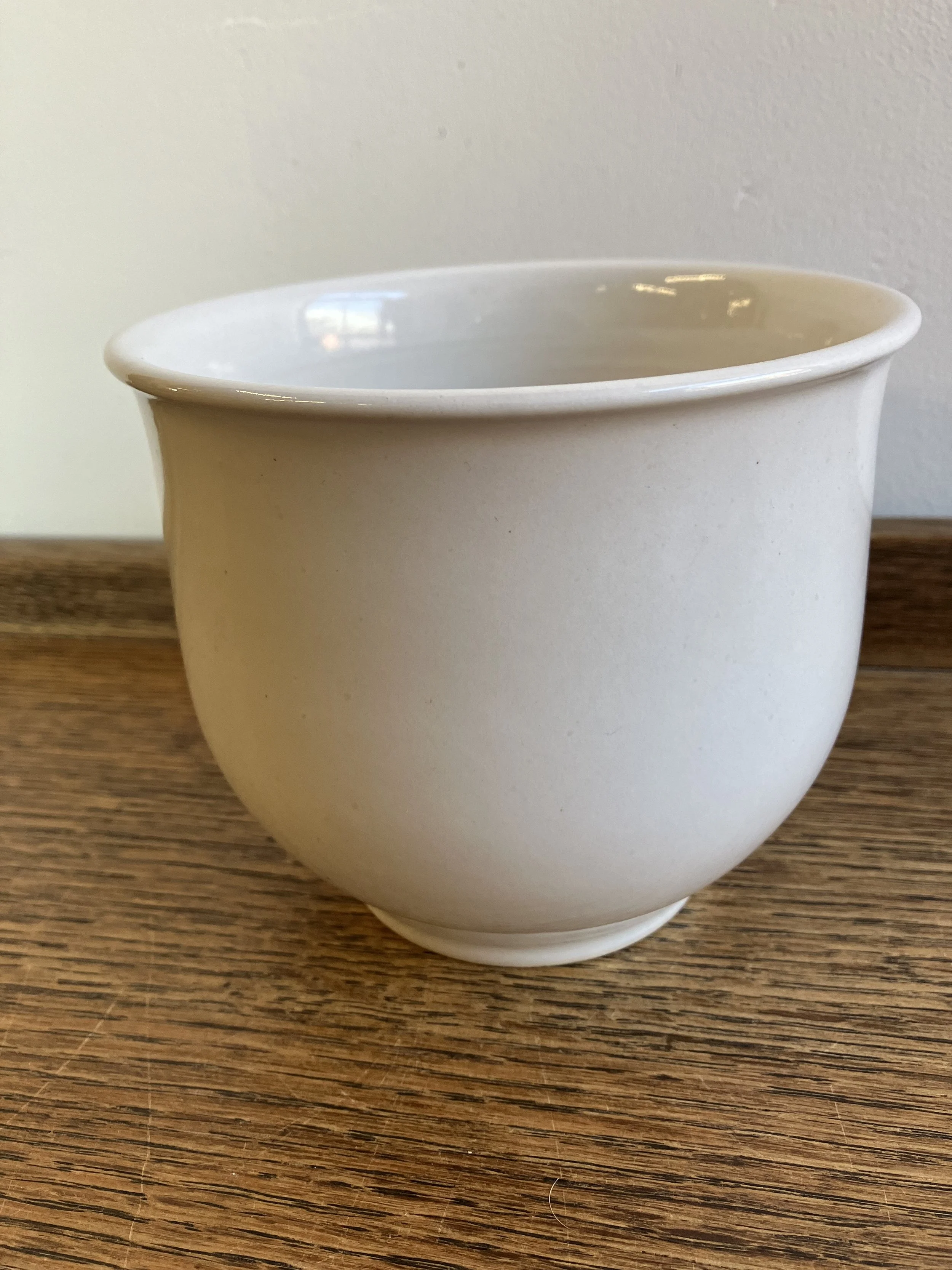 Small Plain White Ceramic Plant Pot Holder