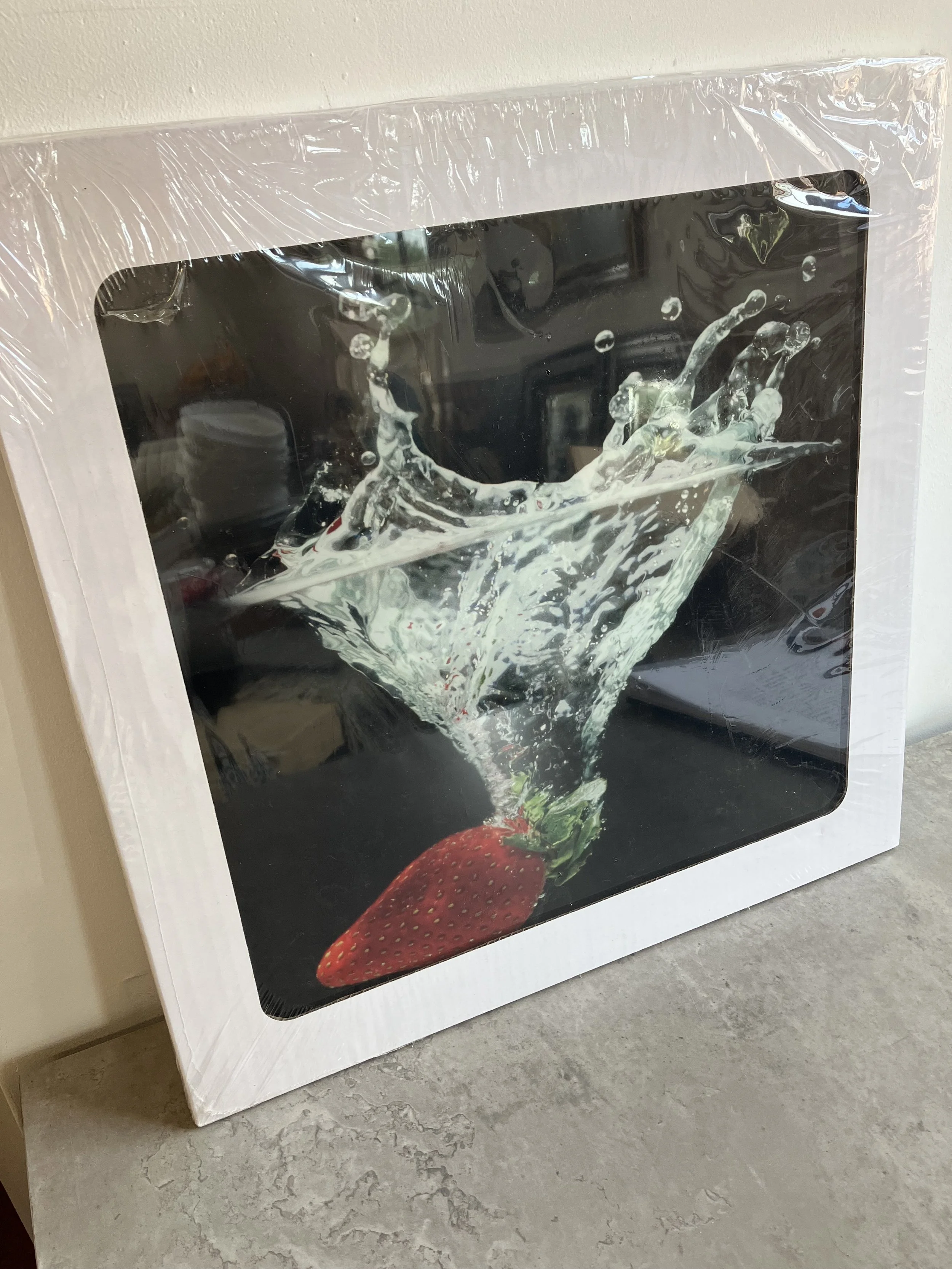 Tempered Glass Kitchen Splashback / Wall Art of Strawberry