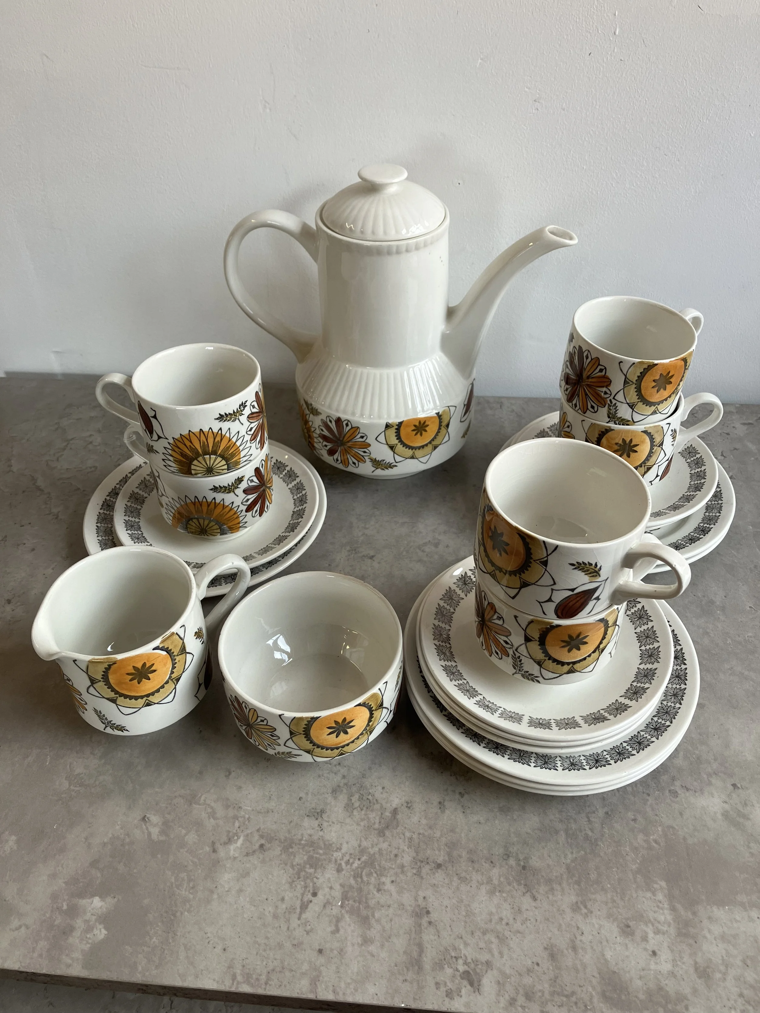 Kathie Winkle Calypso Pattern Broadhurst Tea Set