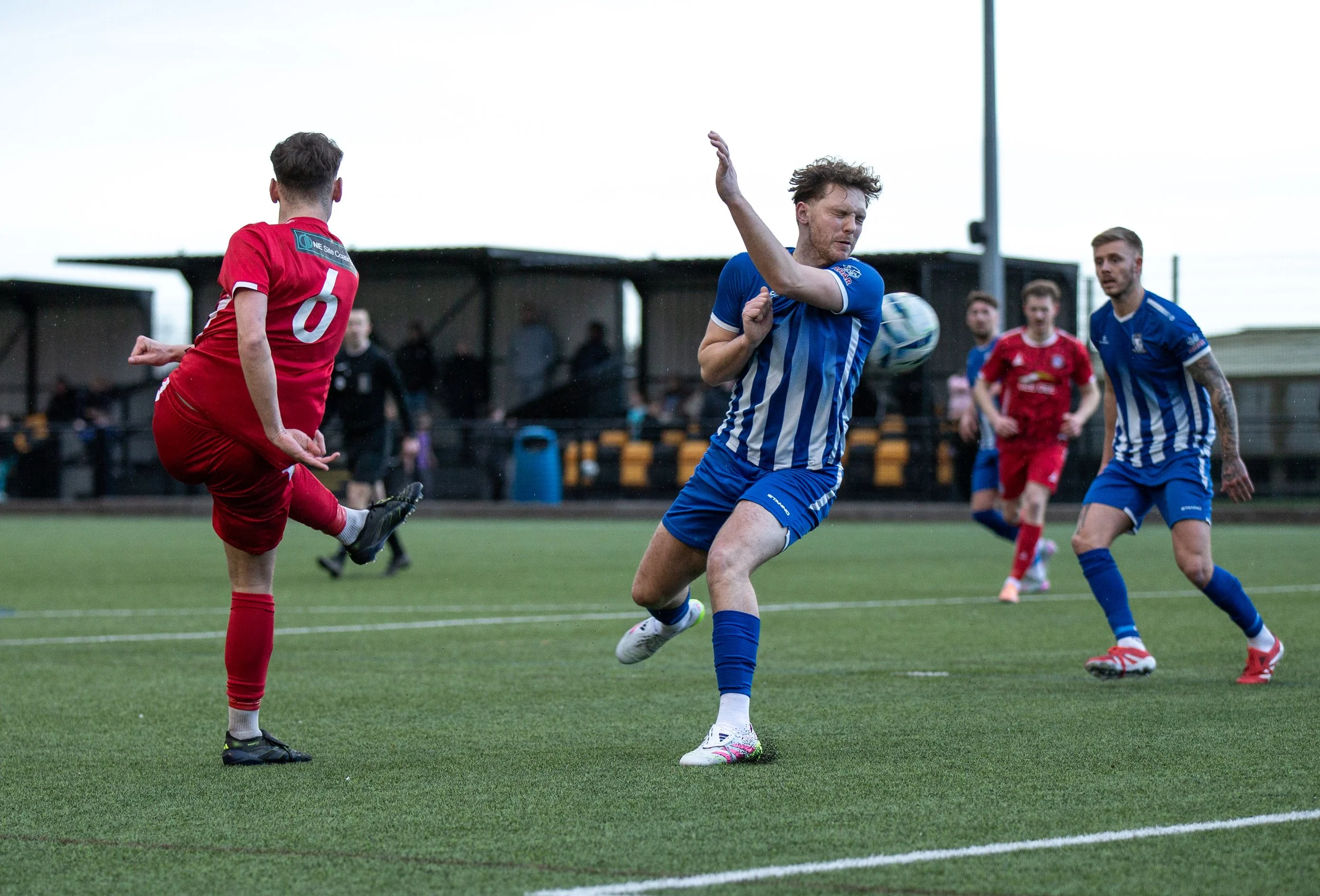 Jacob Thompson volleys into the net to secure all the points.