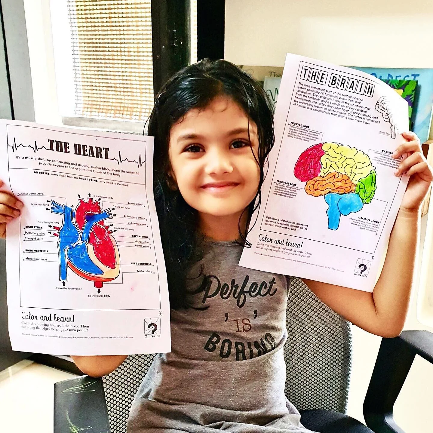 Thanks a lot to @lookwhatmammafound for this beautiful pic!!💙Coloring is a funny way to learn new concepts! Visit her profile to see more other cool homeschooling activities!!✨
.
👉Free printable coloring pages! Check the link in bio👀
.
.
🌈 Follow
