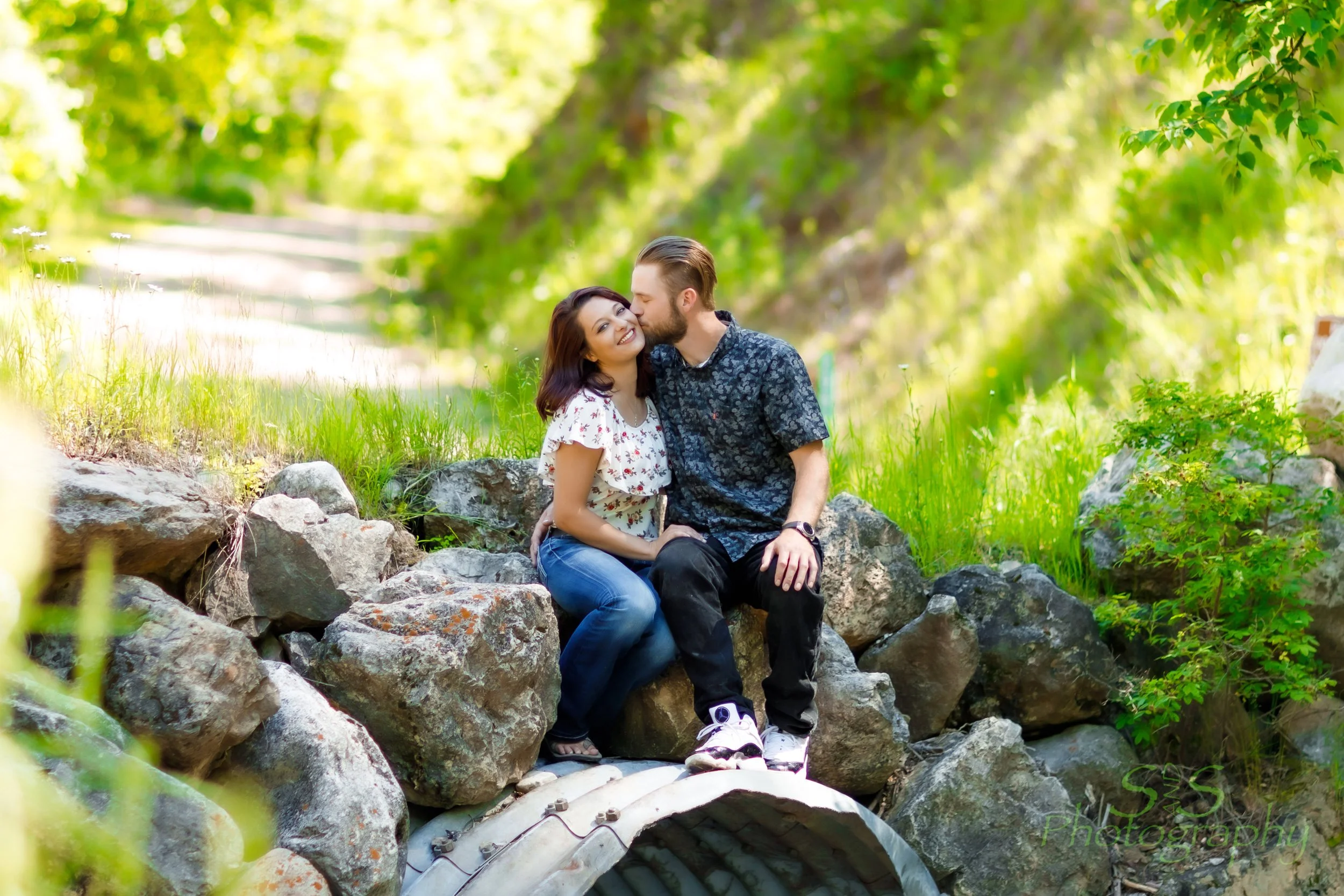 Outdoor Couples Engagement Pictures Photographers Gillette Wyoming