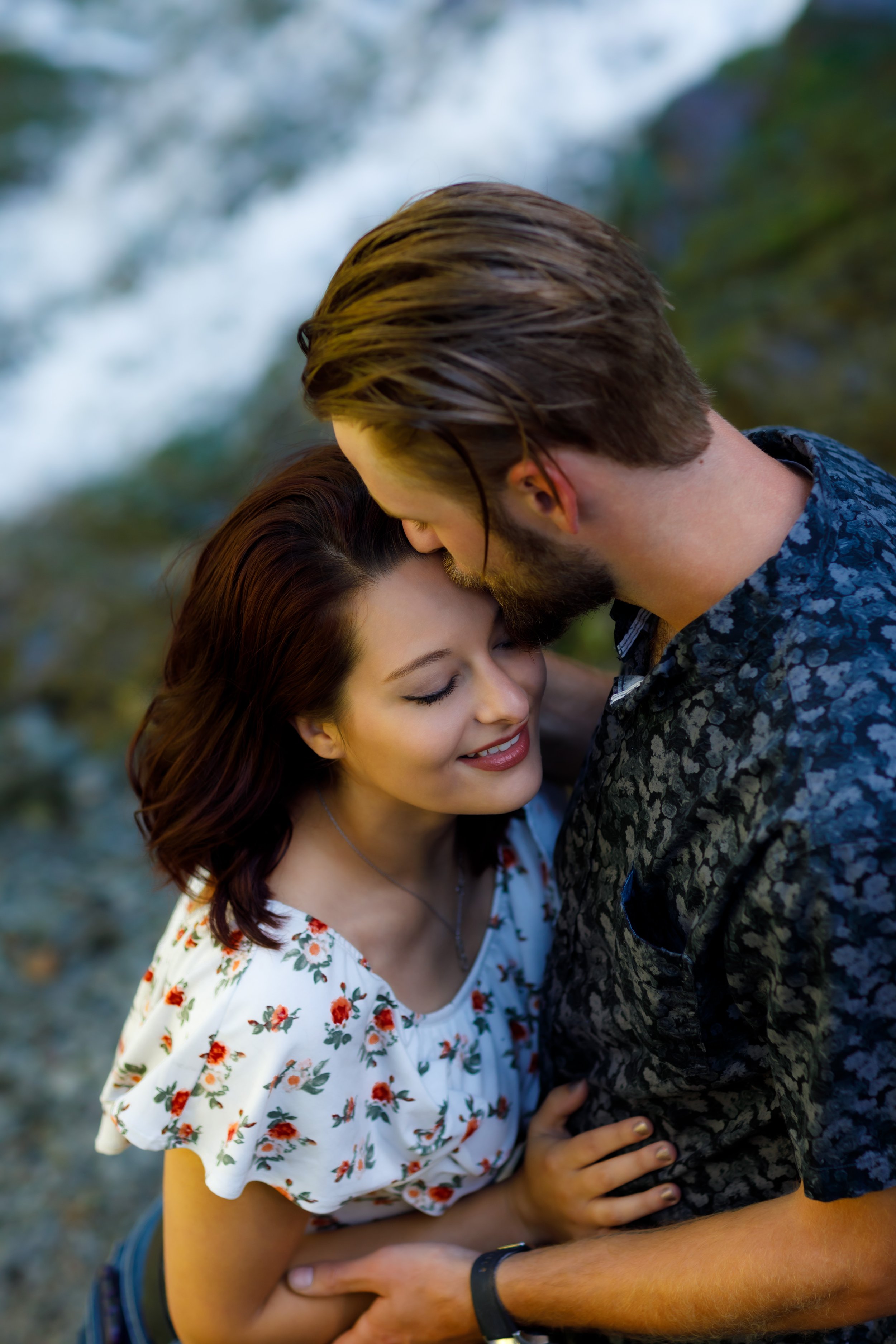 Outdoor Couples Engagement Pictures Photographers Gillette Wyoming