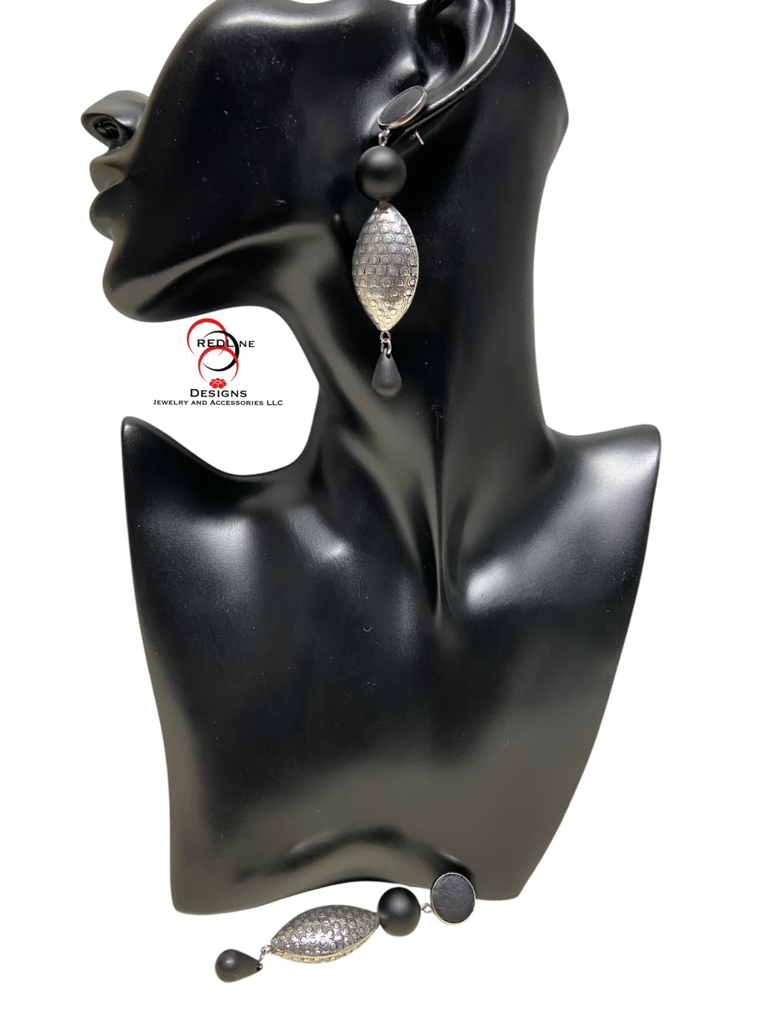 Black Matte Onyx with Teardrop Dangles Item# E117