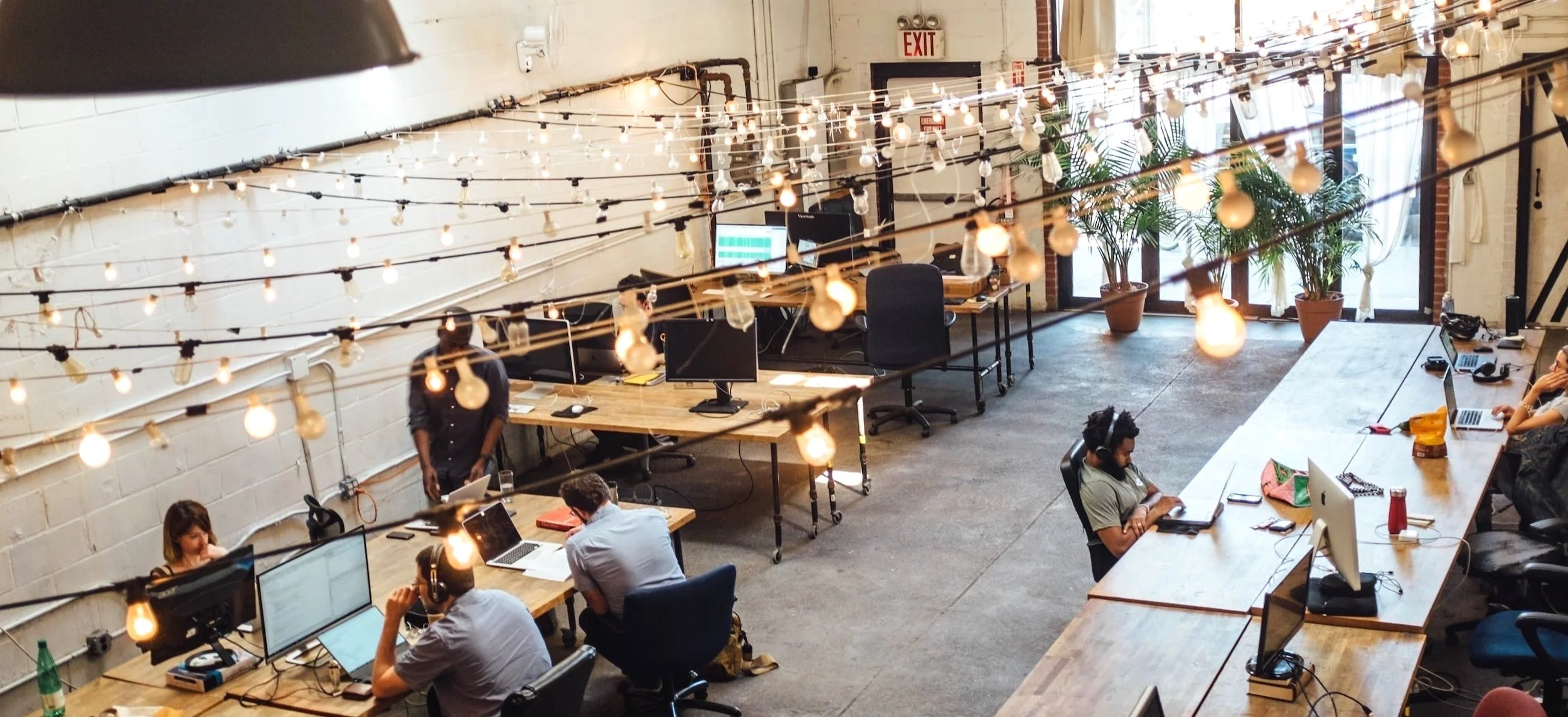 Optimizing design thinking discovery: workshops vs interviews