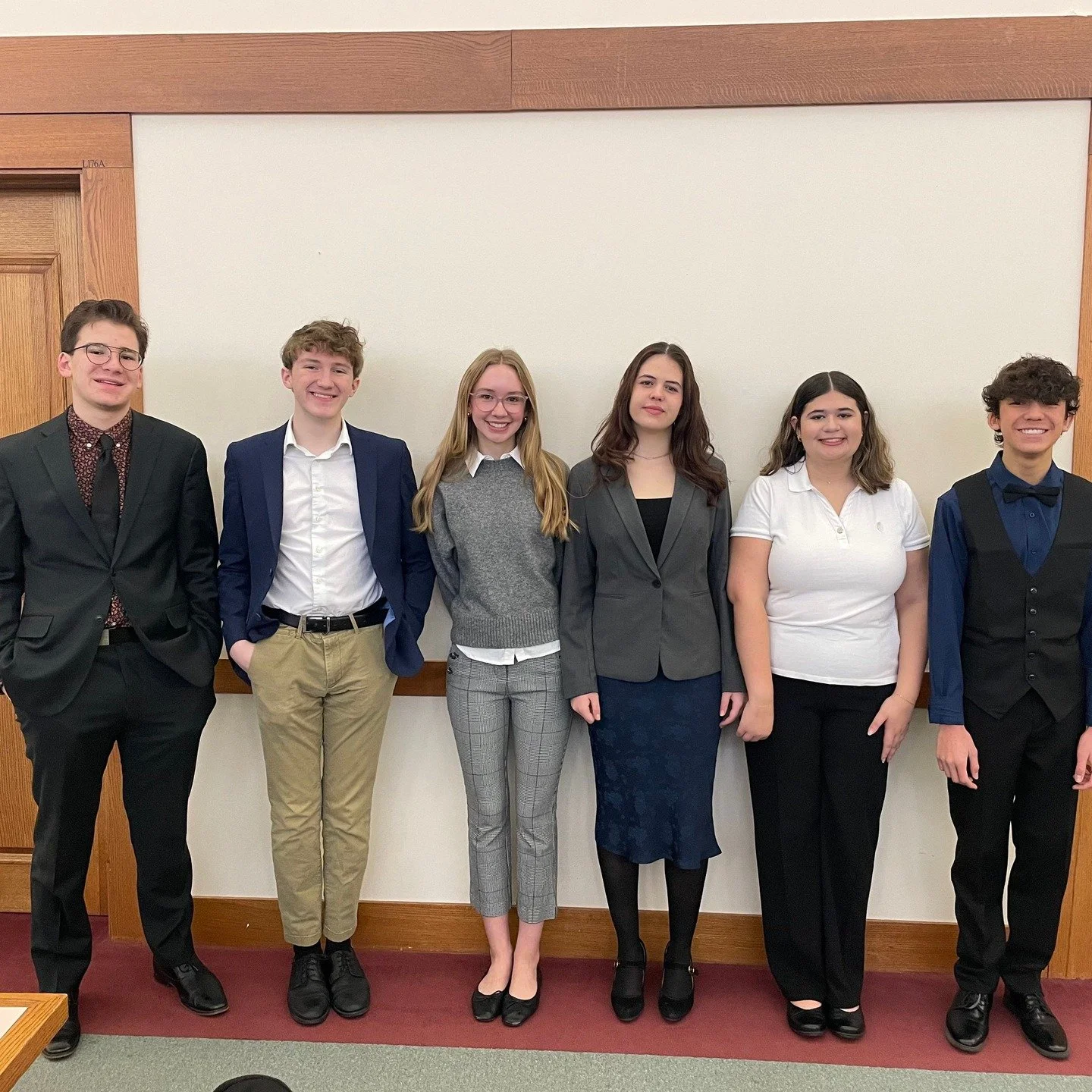 First districts run ✅ We are so proud of our 6 district congress competitors who competed from home the same weekend as Harvard! Special shoutout to Simms library for hosting this tournament!
