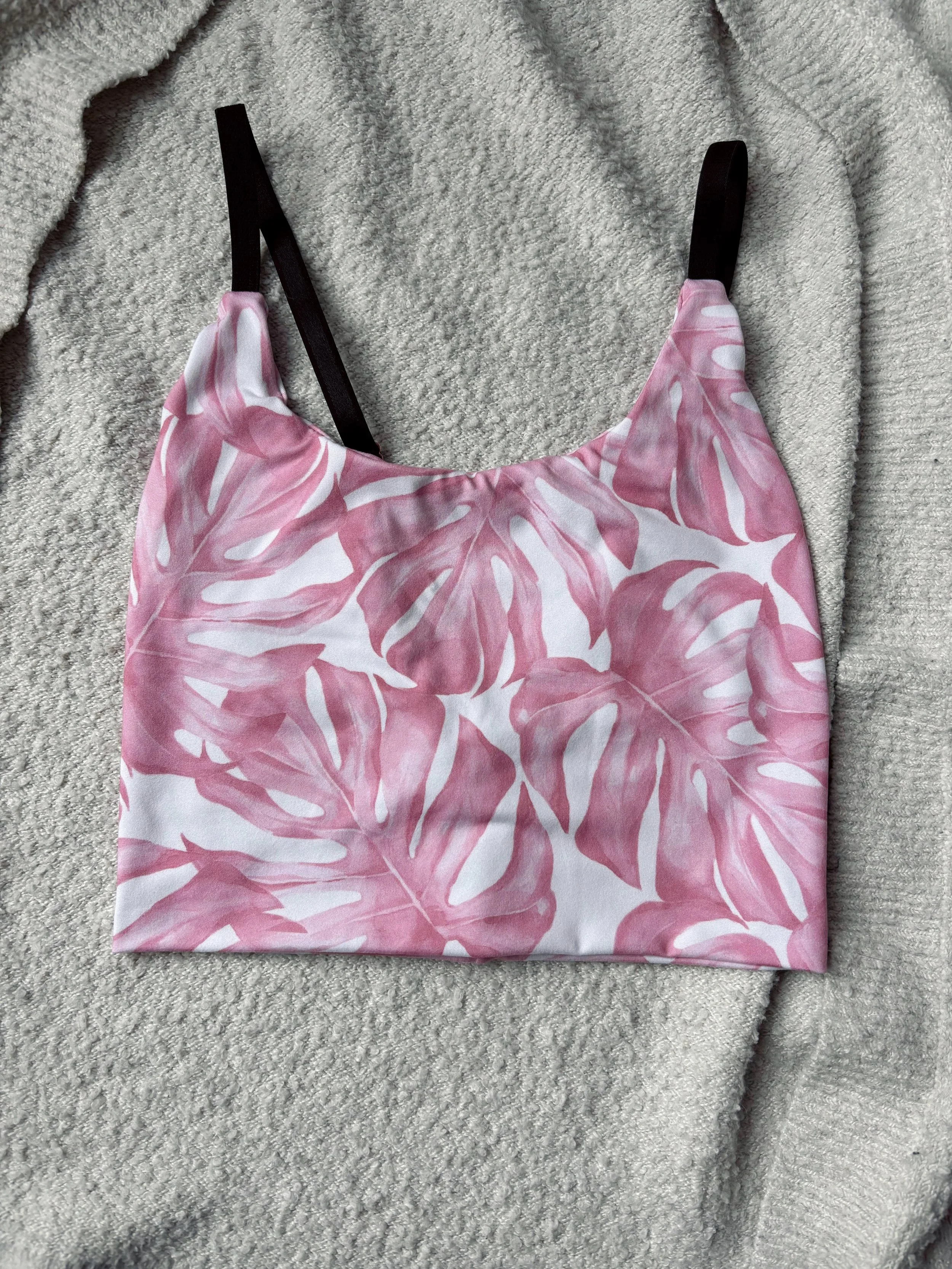 nat- monstera pink.JPG