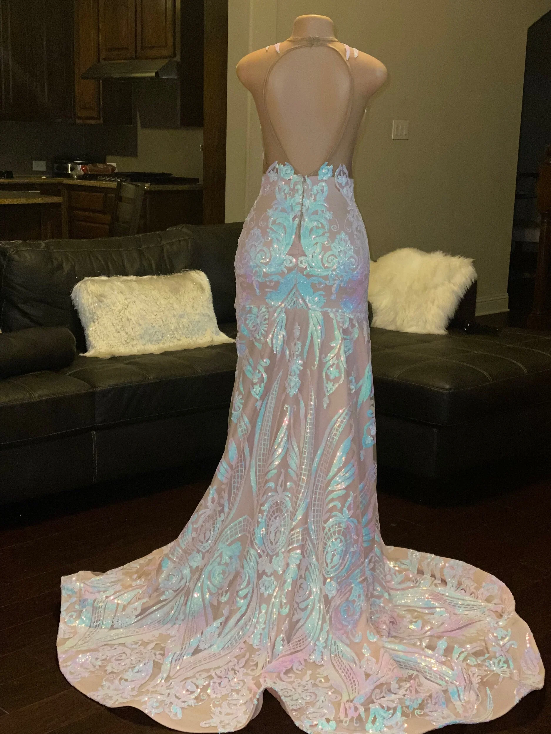 E7E94246-99AF-4898-A50A-DCB1C2F90335