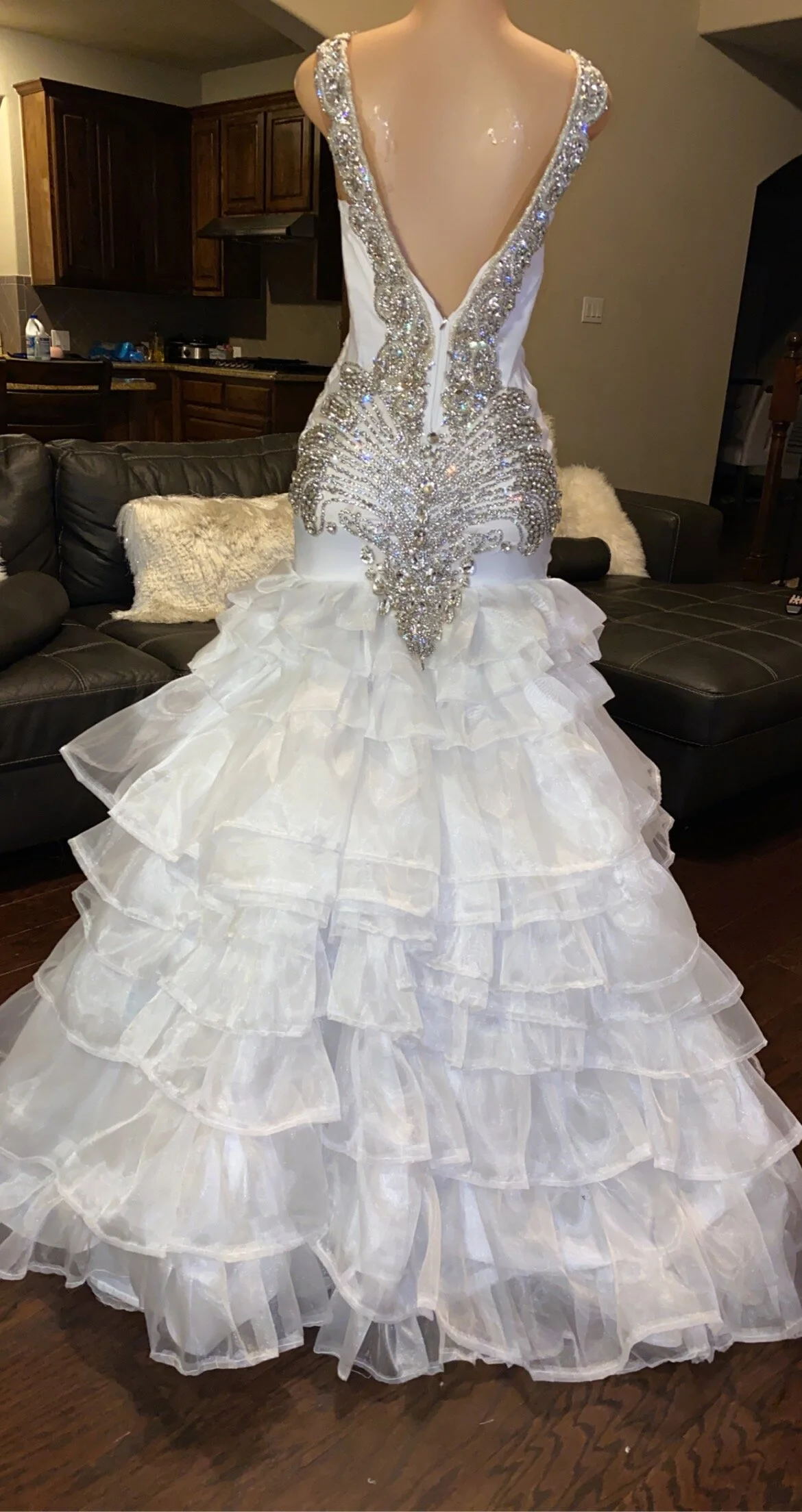 09A3EAA1-2576-4E4C-AB9B-267F10937F8C