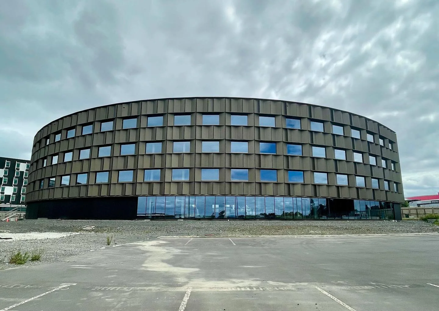 We are extremely proud of our team here at Metal Concepts, for all the hard work involved in the supply and install of the bronze perforated fa&ccedil;ade rain screens on the Hotel 4 build at Auckland Airport. The rain screen fa&ccedil;ades wrap arou