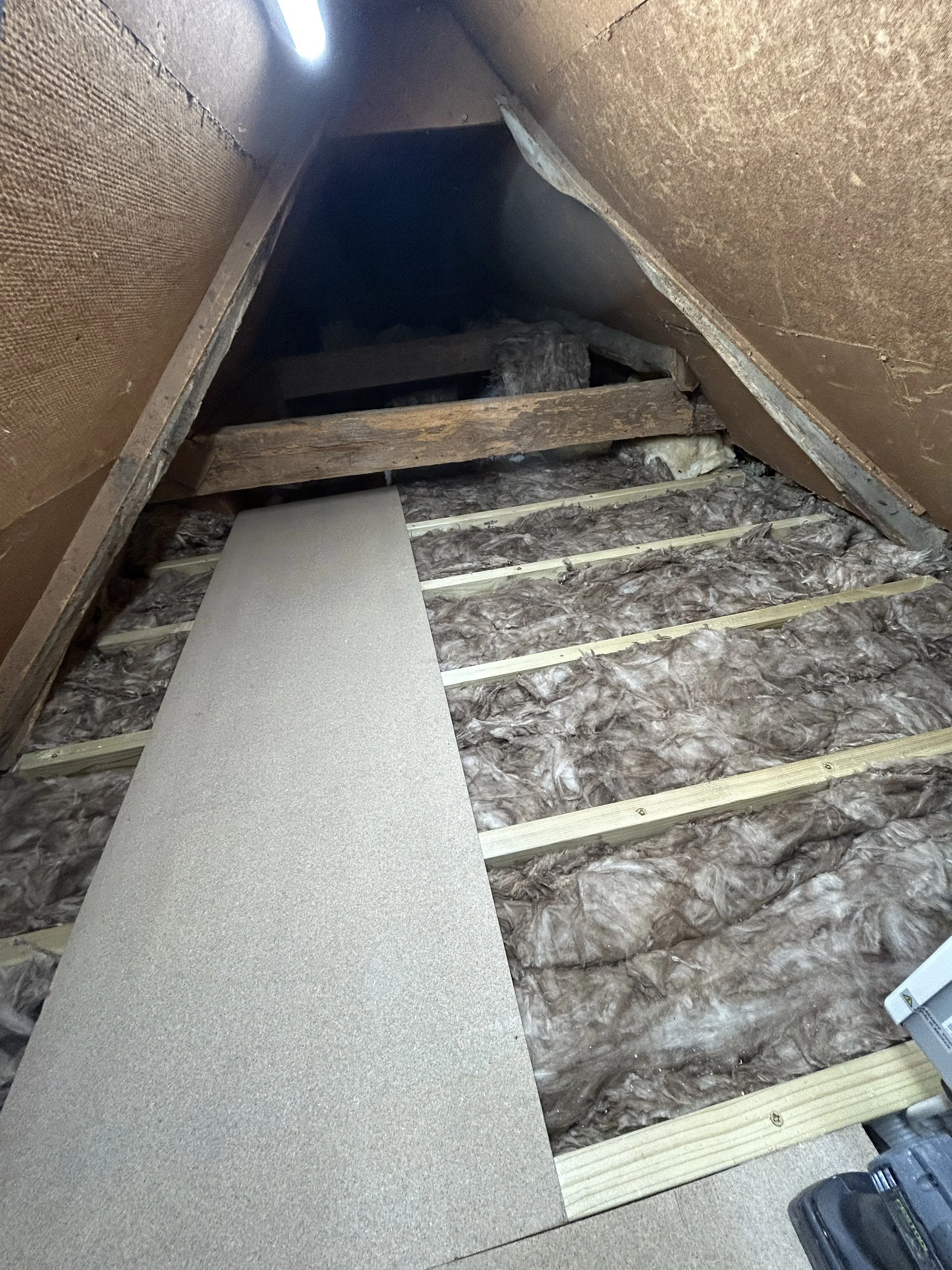 Loft Void (north) Insulation 2.jpg
