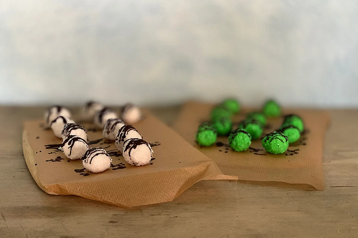 Vietnamese coconut balls