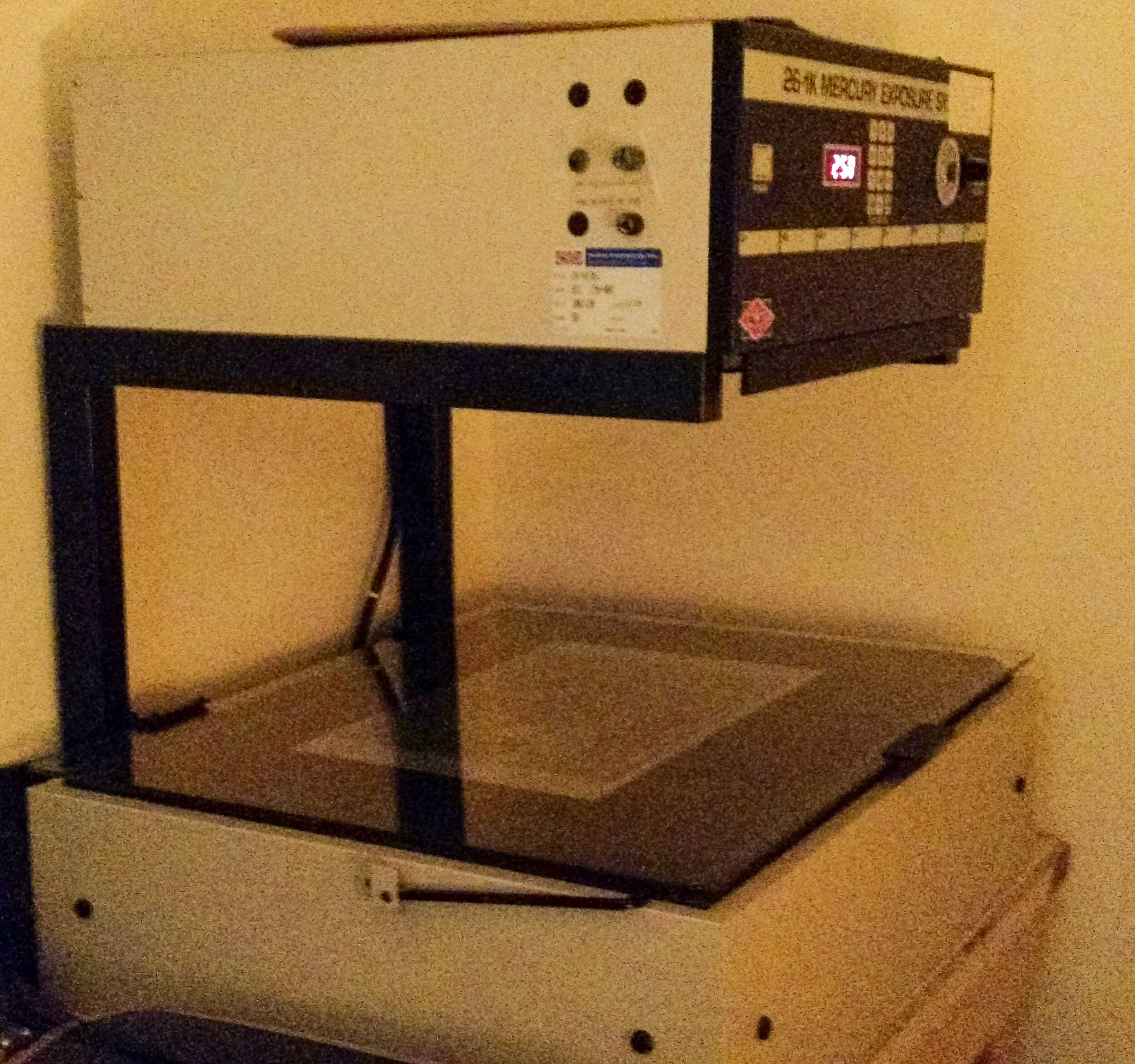 jeanette-small_equipment_photopolymer-exposure-machine-for-etchings.jpg