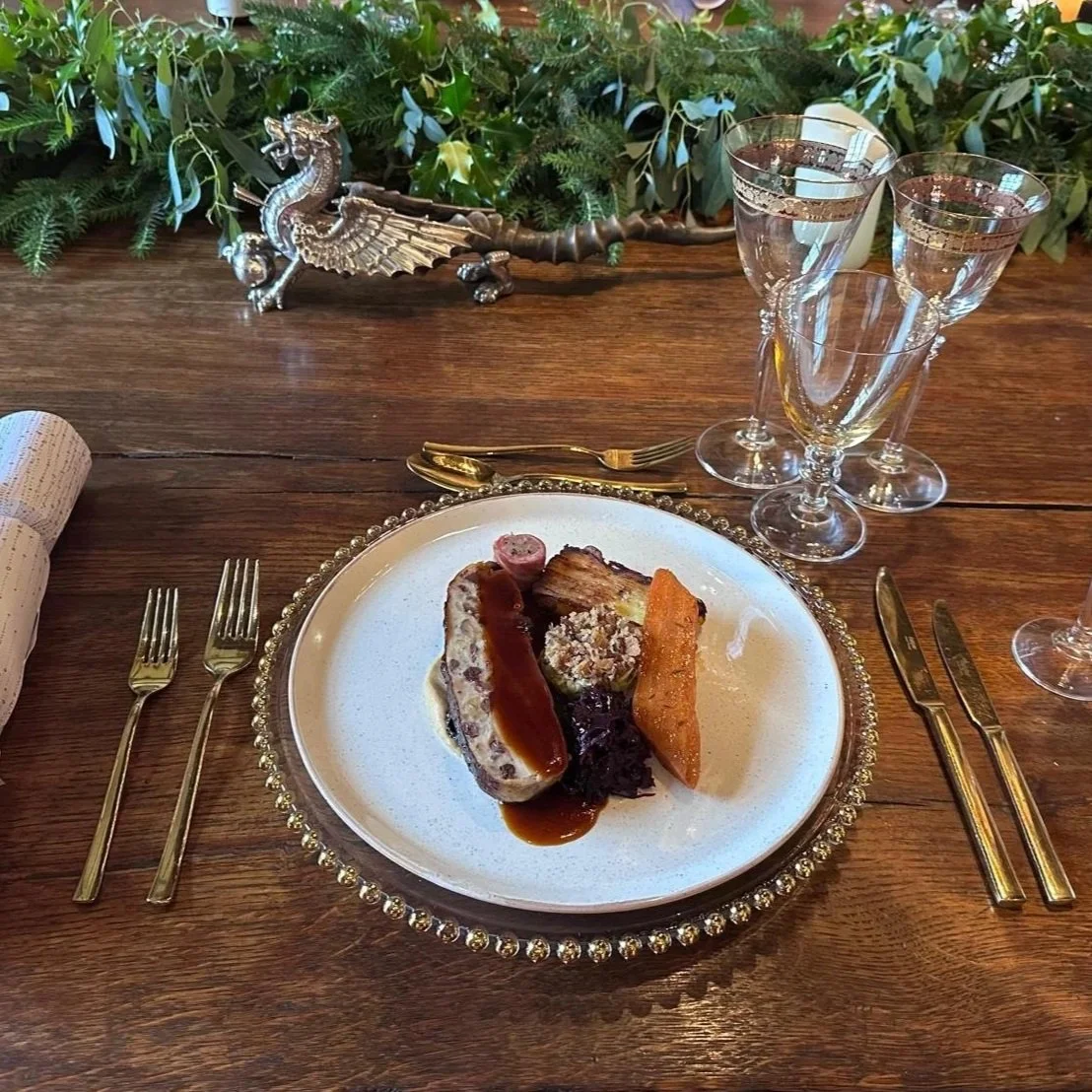 westerlands-events-gathering-hall-place-setting-christmas.jpg