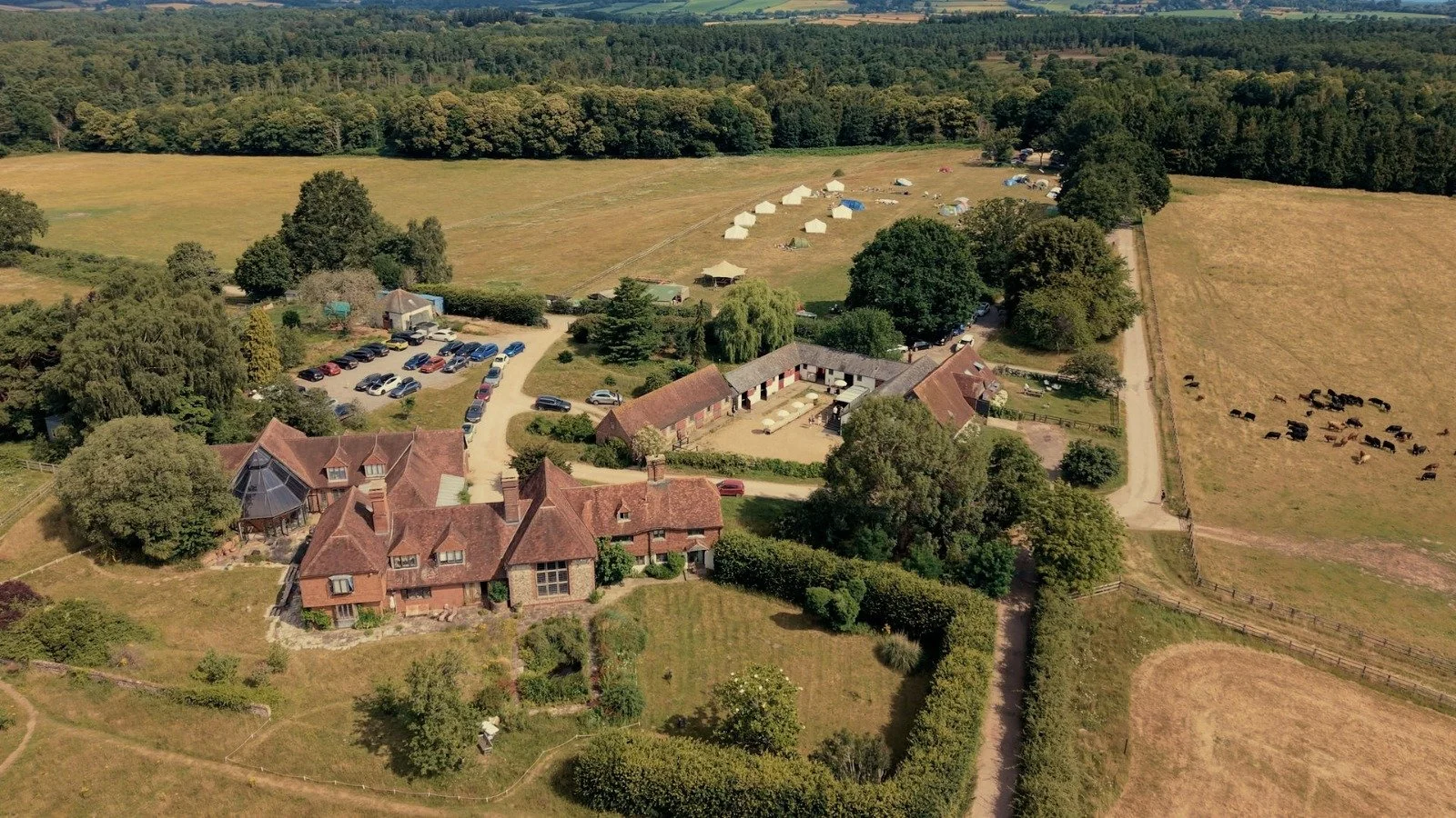 Farm Stays →