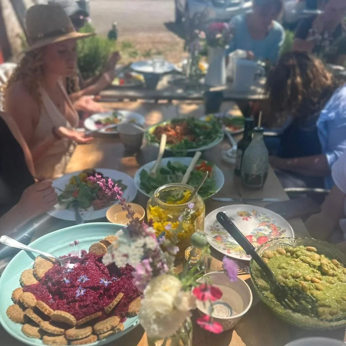 WildRoots: Community Lunch