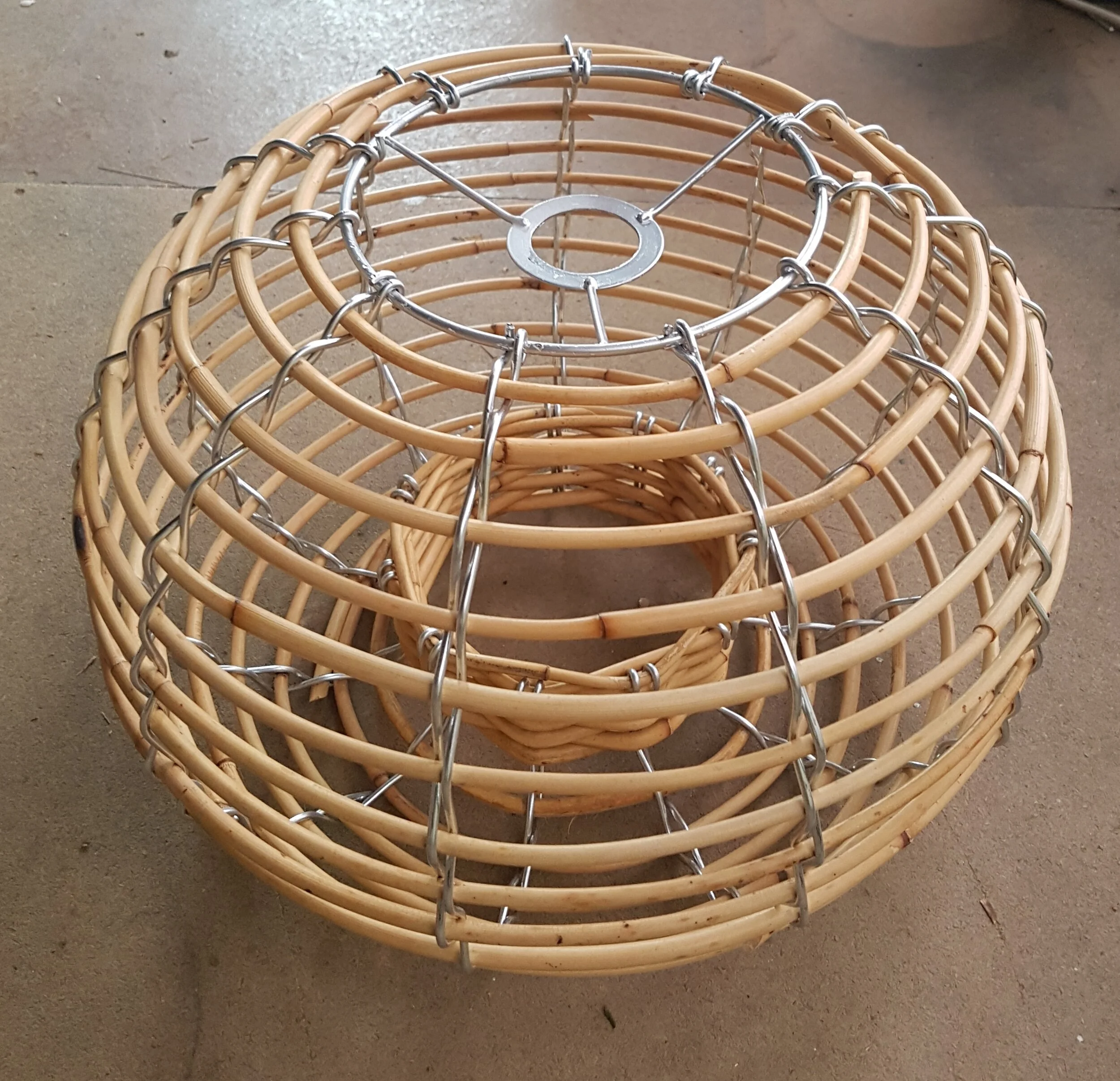 Lobster Pendant Light with Lampshade Ring (40cm)