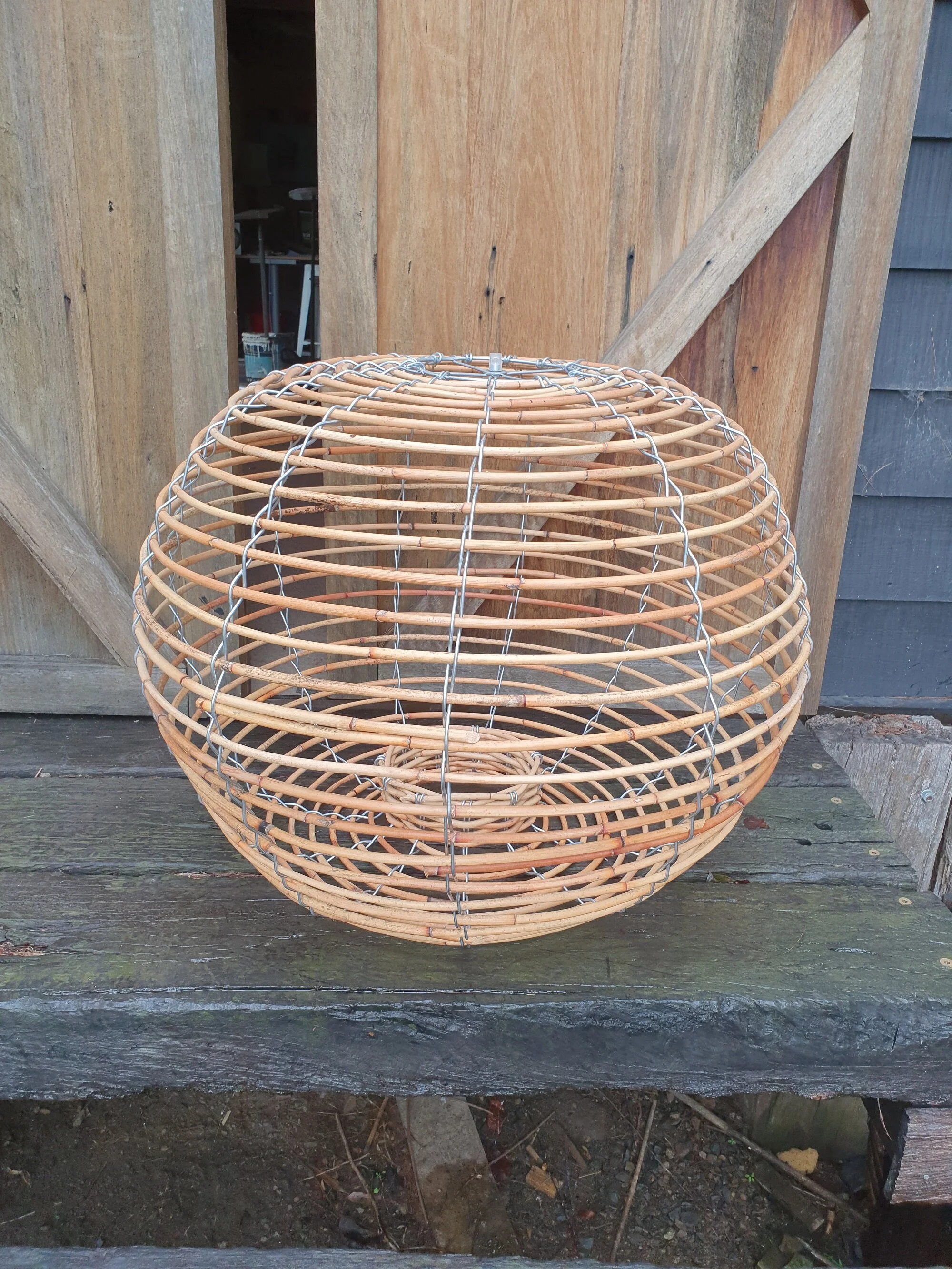 Lobster Pendant Light (No fittings, lamp shade only)