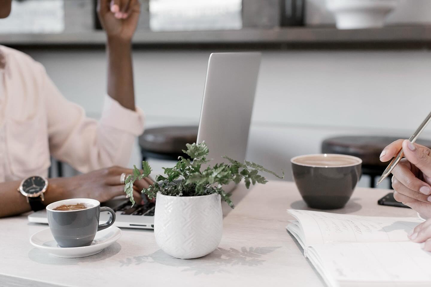 Day 4 of tackling marketing overwhelm⁠
⁠
Focus on what you do best and get help with the rest! A clear marketing strategy means your efforts won&rsquo;t be scattered, but instead laser-focused on growing your business and engaging the right clients.⁠
