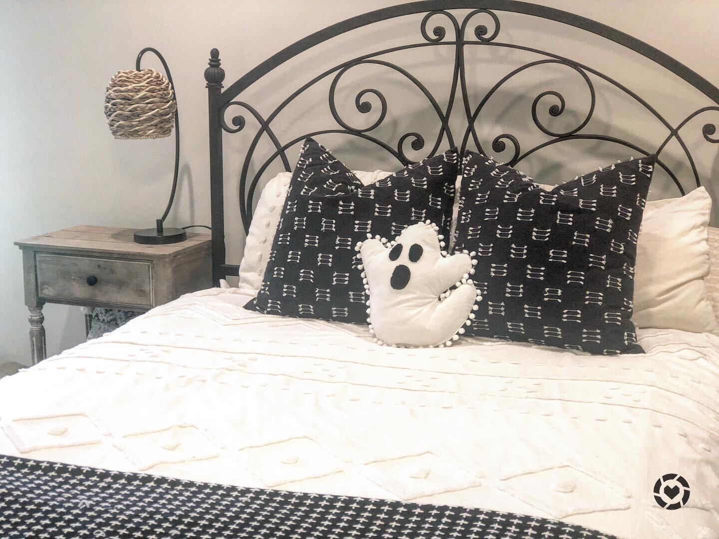 Loving this spooky Halloween pillow I got from Walmart yesterday! 👻 link in my bio for him and all of my other home decor 😉 including my bedding, pillows, and some other options for a sea grass lamp. This one is from hobby lobby but I know they&rsq