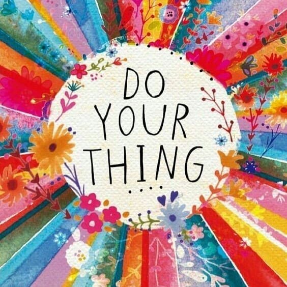 I stumbled across this gorgeous image on Pinterest earlier - I'm not sure who created it so I can't tag but isn't it beautiful! It captured my imagination this Tuesday afternoon, I hope it does the same for you... 🏵️🌻🌼
.
.
.
.
#doyourthing #doyou 