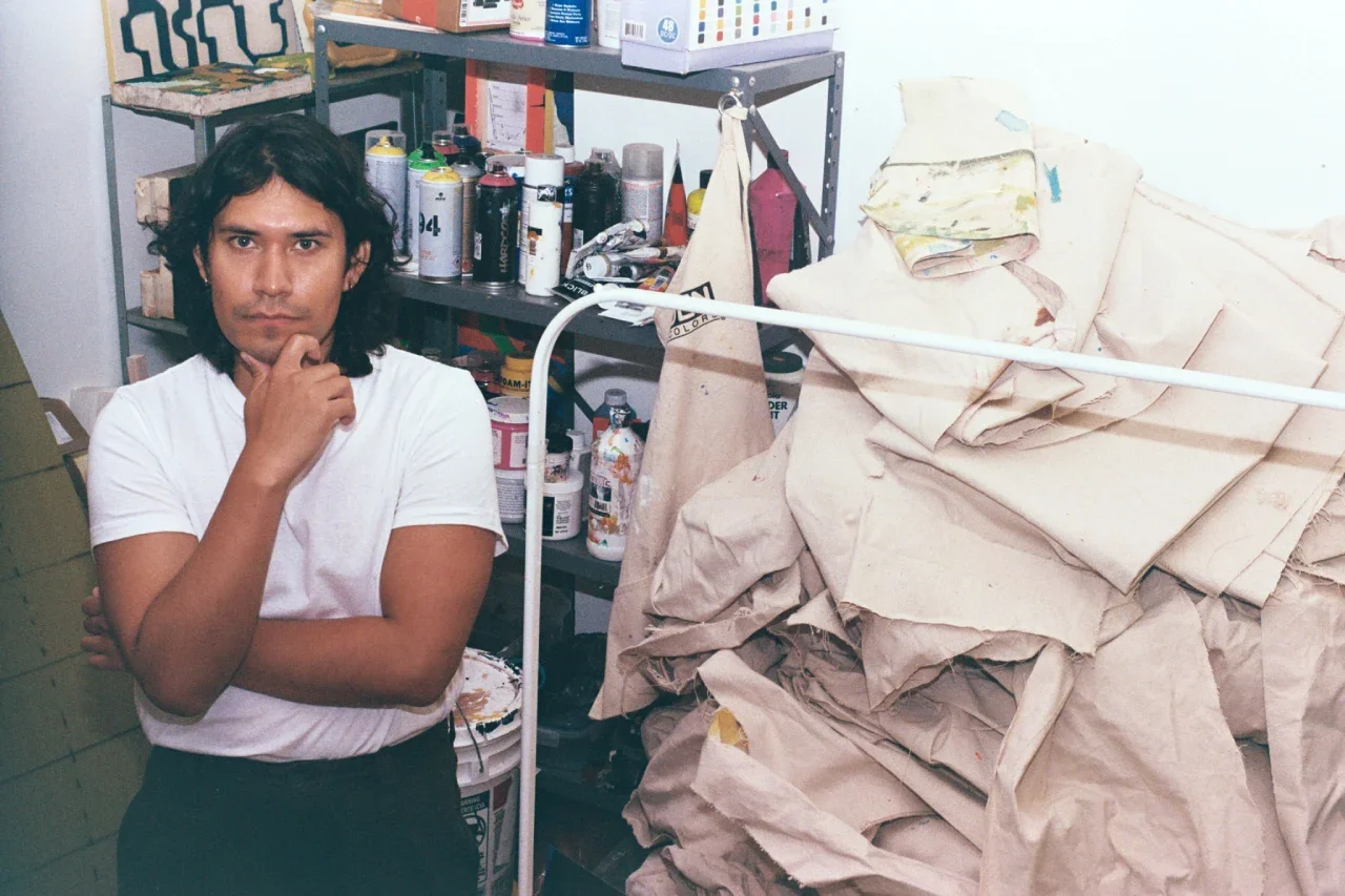 Roland Santana In Studio (10).webp