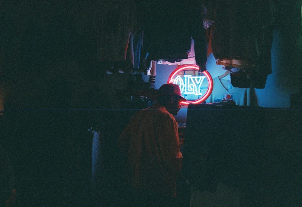 Emanuel Edwards Studio Visit (7).webp