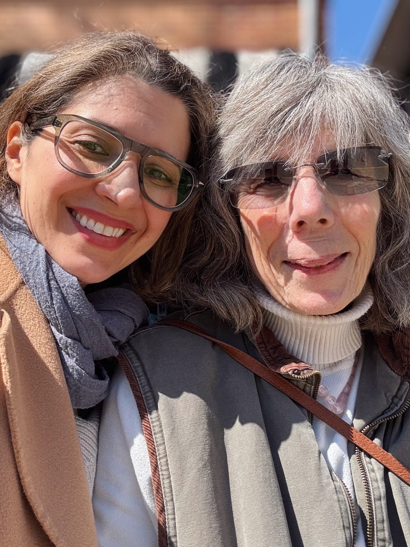 My favorite spring coffee date with this wonderful woman who always brings the sparkle ✨ an absolute original.

To the moon, Cari B! 🚀🧡