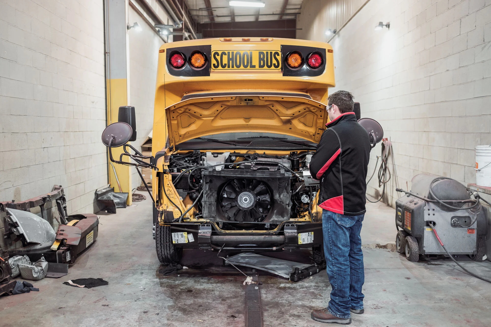 Five Things To Consider When Choosing A School Bus Collision Repair