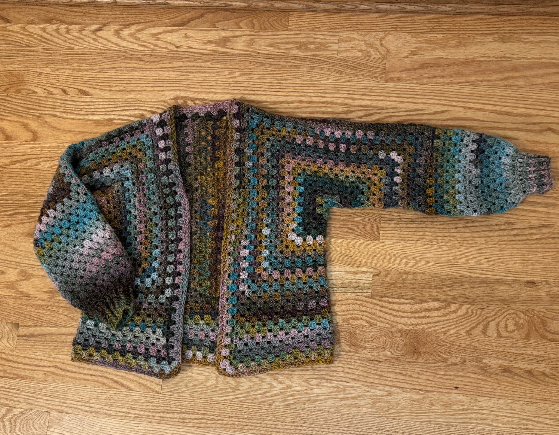 Learn to Crochet: Hexagonal Granny Square Cardigan / June 4-18
