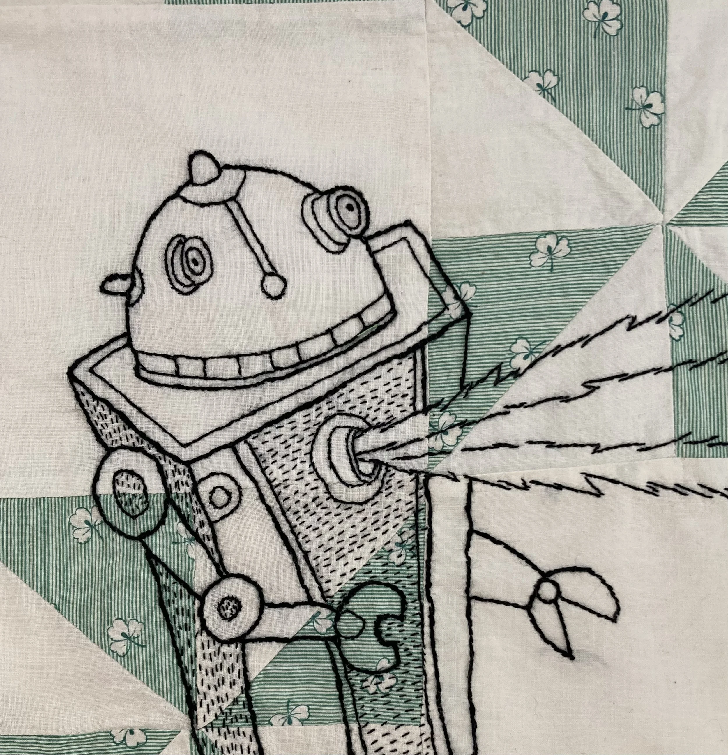 Round Head Robot.jpeg