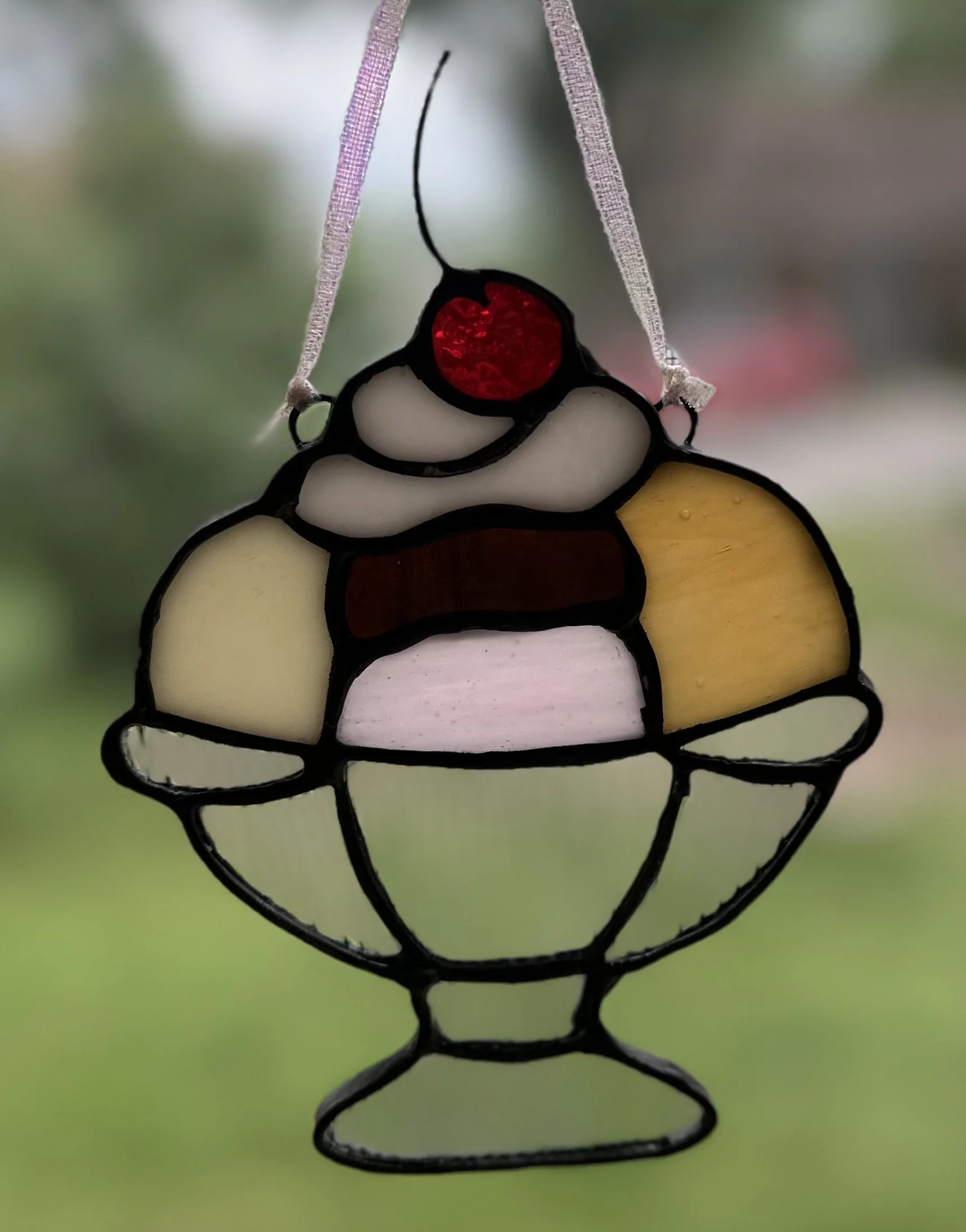 Absolute Beginner Stained Glass: Ice Cream Sundae / July 31