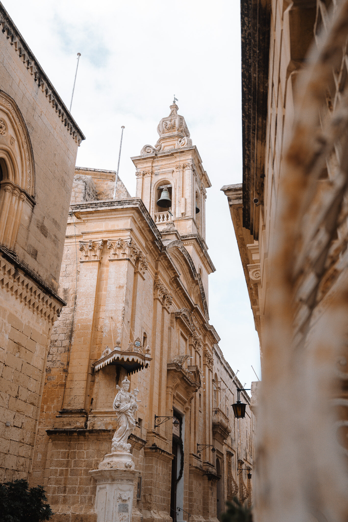 Alexmj-onthego-Visiter Malte-Mdina-cloche-eglise.jpg