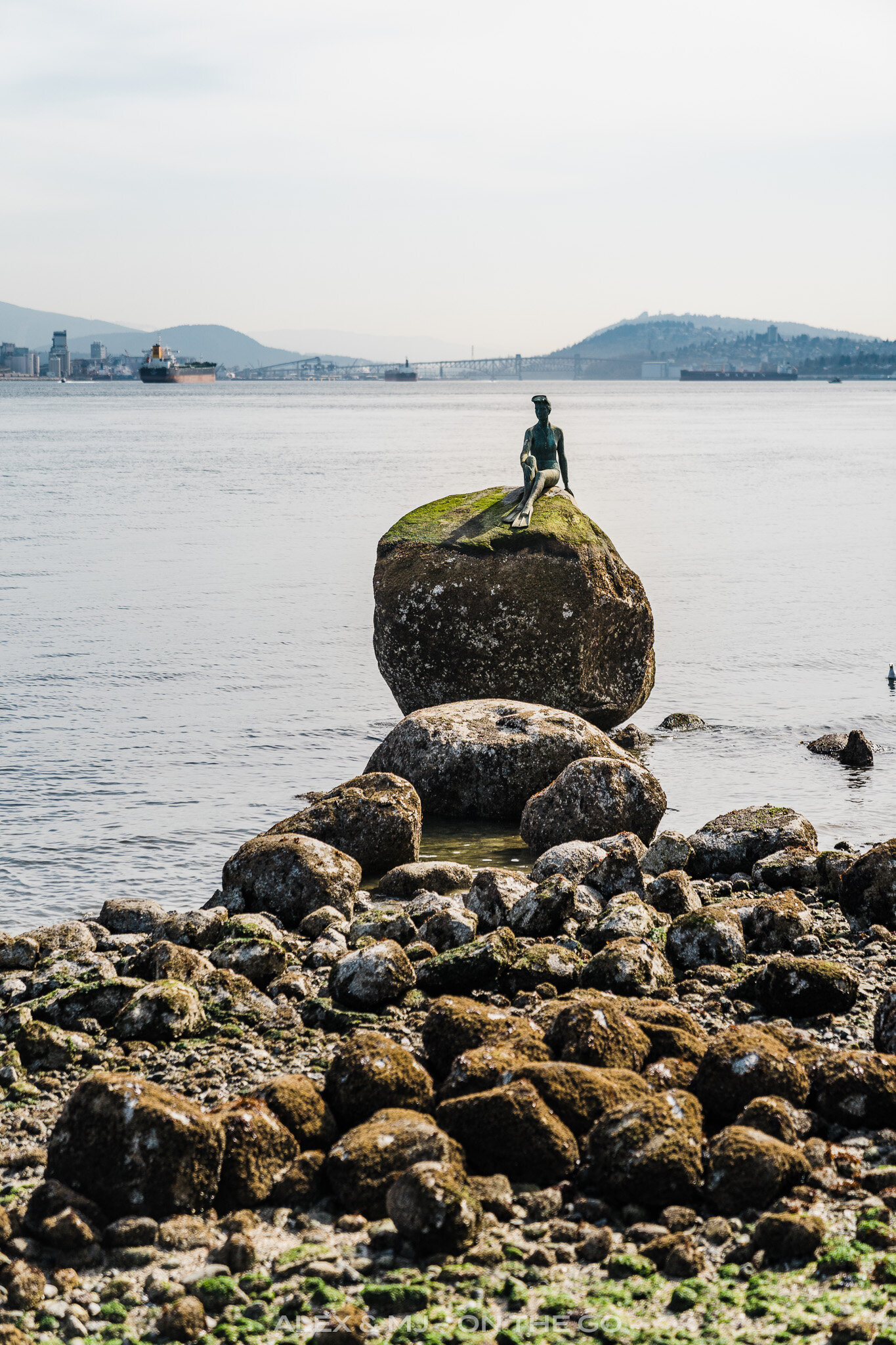 Alex-MJ-On-the-GO-Vancouver_Stanley-Park_Sirène.jpg