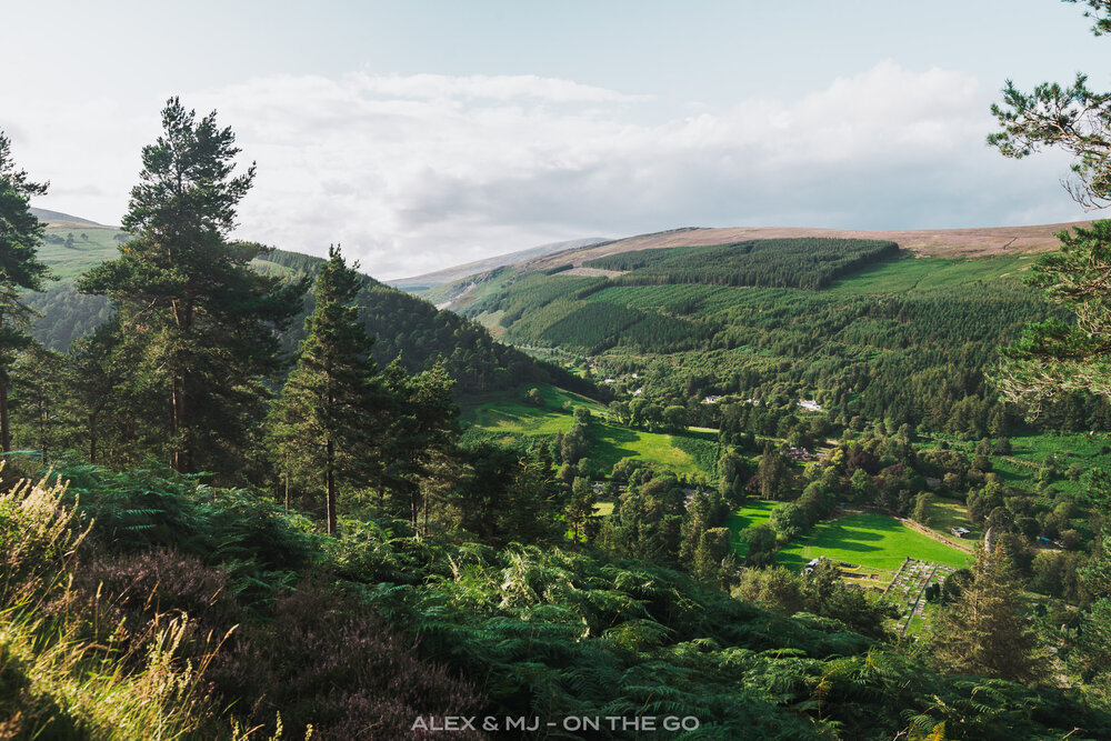 Alex-MJ-On-the-GO-Blogue_Wicklow Mountains_vallees verdoyantes.jpg