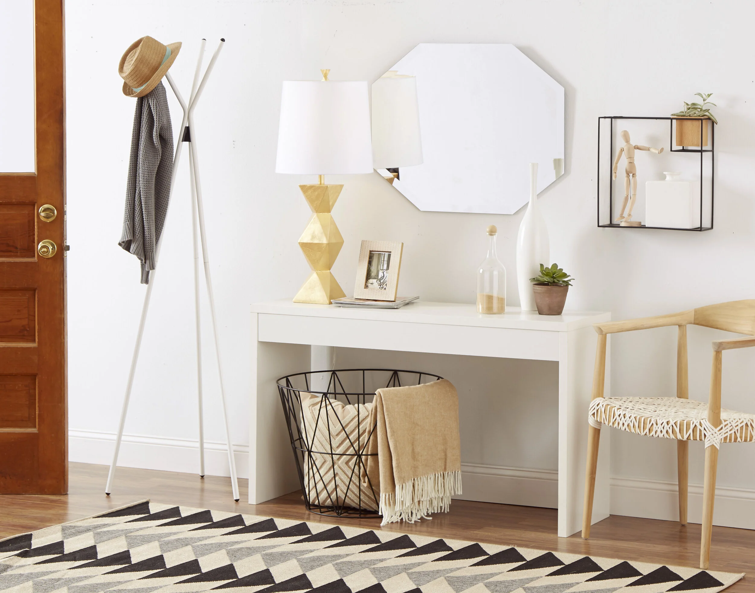 2838630_AM_Scandinavian Entryway_101-Recovered.jpg