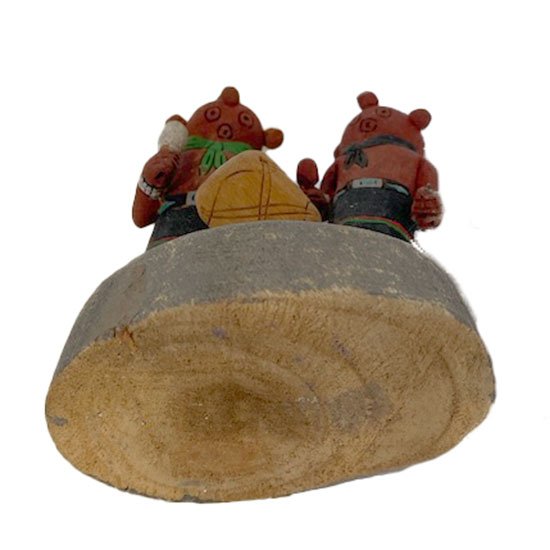 mudheads.on.stand.bottom.jpg