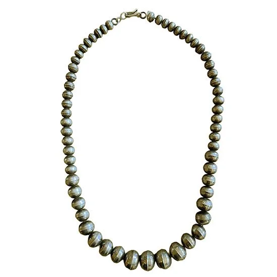 navajo.pearls.1.jpg