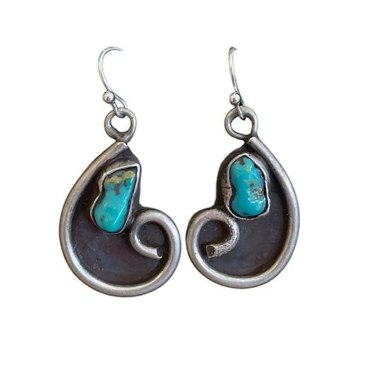 scroll.earrings.jpg