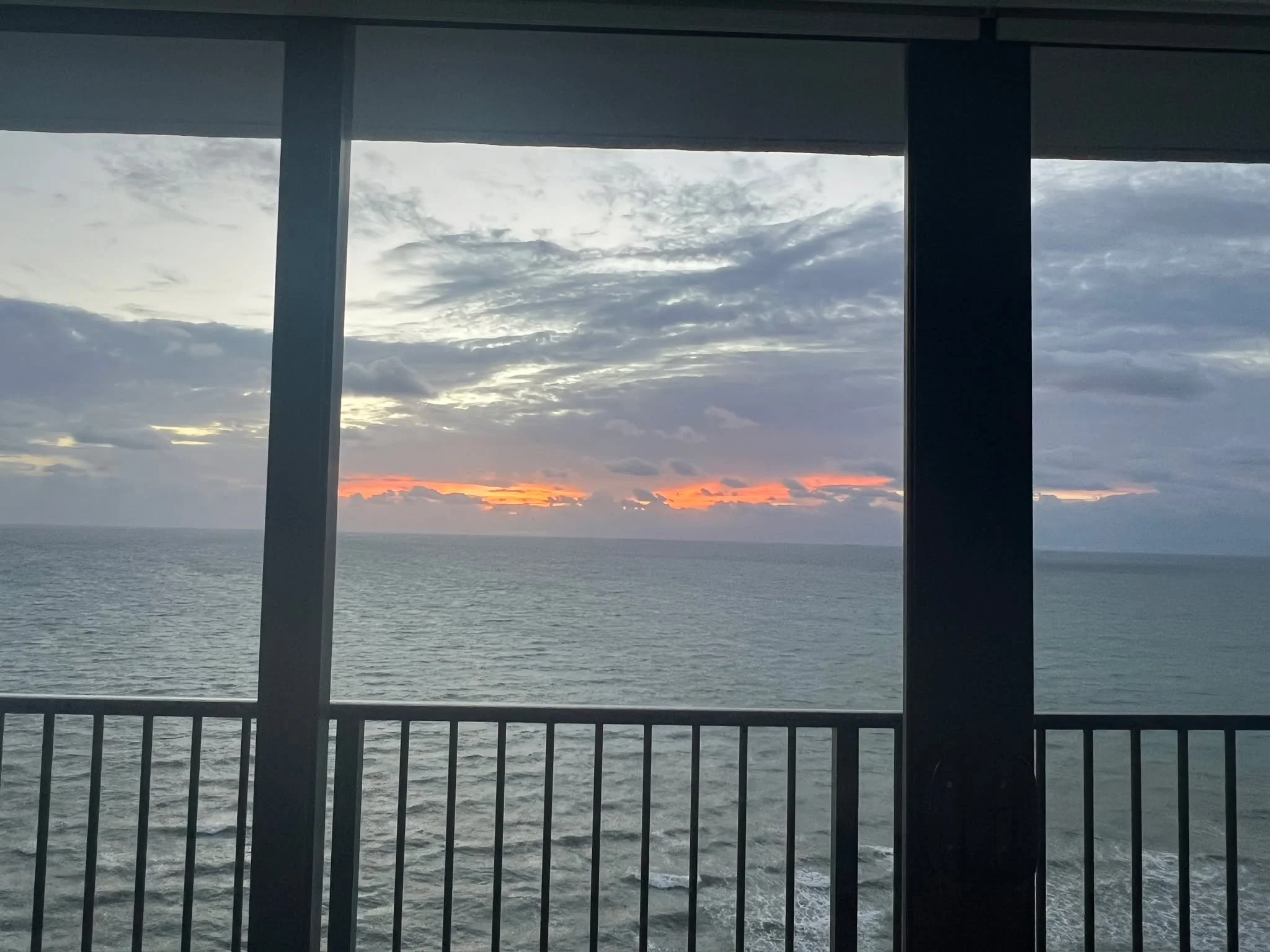 My Happy Place 😍 90 days here and I could solve anything! 

#author #90daystohusbandno2 #samanthabessudodrucker #beach #sunset #happyplace