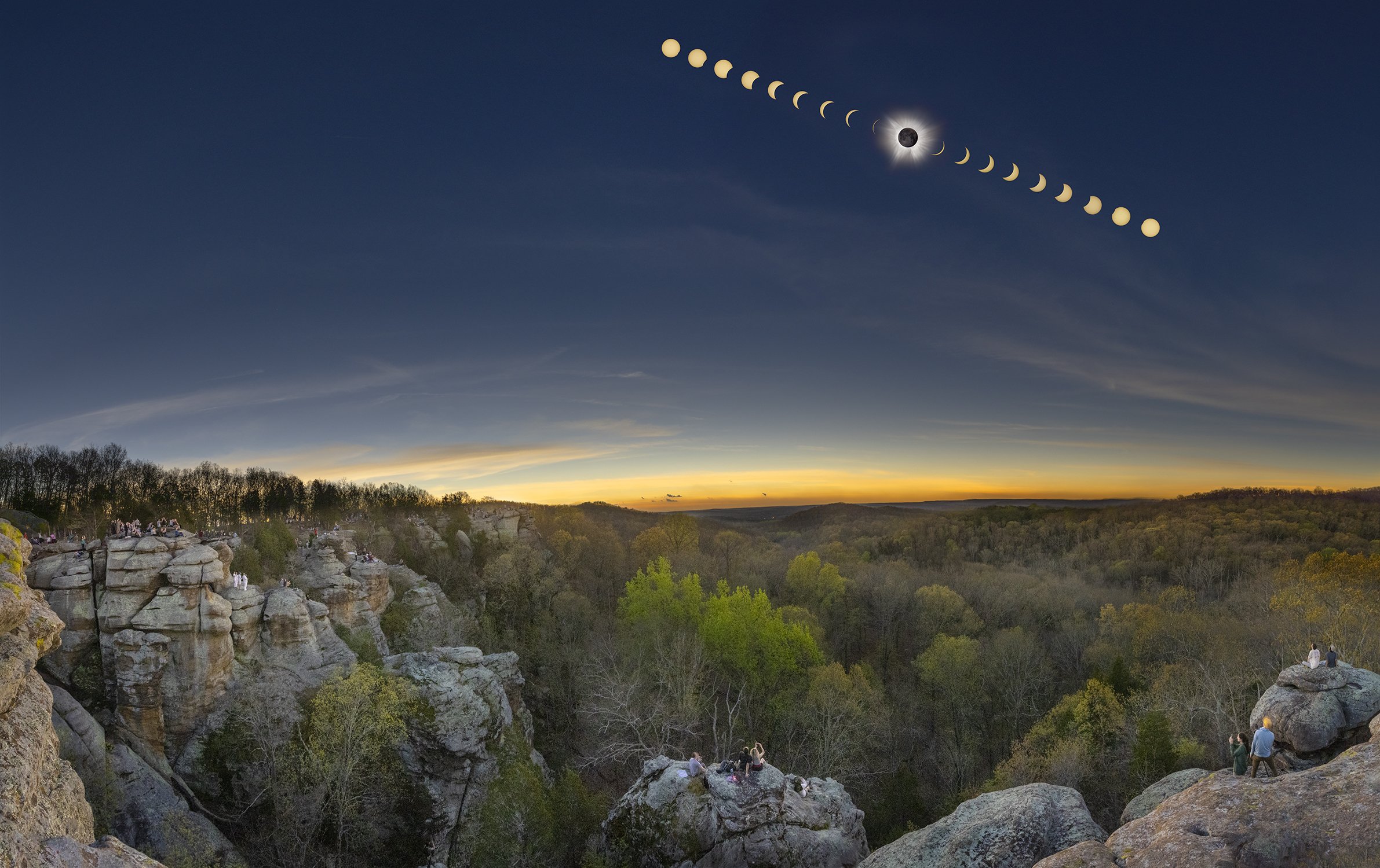 Garden of the Gods Total Solar Eclipse 2024 Final.jpg