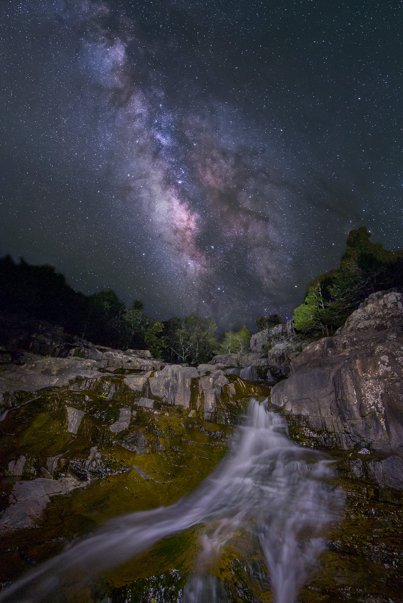 Milky way flowing into Rocky Falls V2.jpg