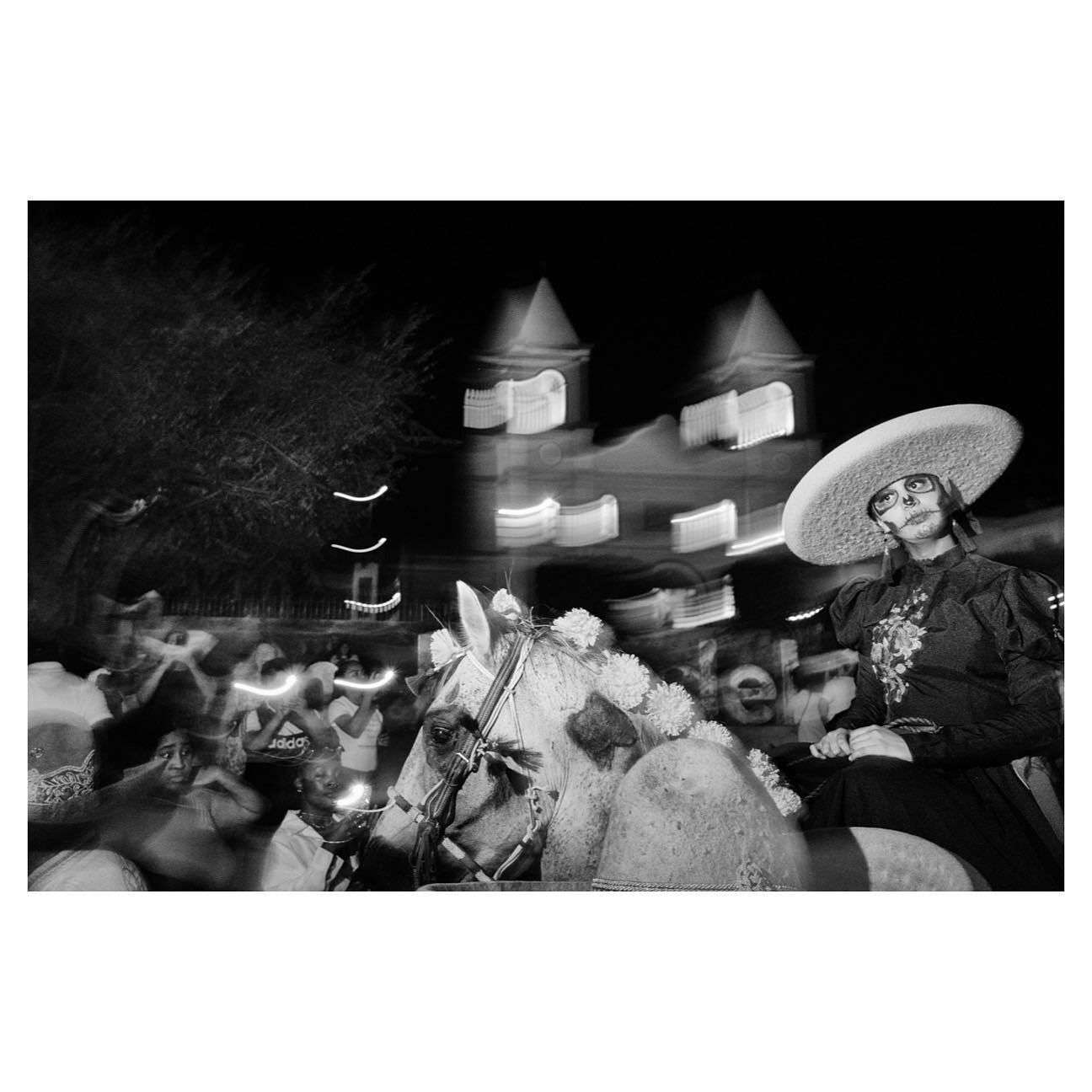 Woman on a horse during the parade in San Jose Del Cabo in the main Square
.
.
.
.
.

#Reportagespotlight #diadelosmuertos #d&iacute;adelosmuertos #_isp #worlddeserveswitnesses #Leica #leicacamera #leicacamerausa #leicafotografieinternational #LFIgal