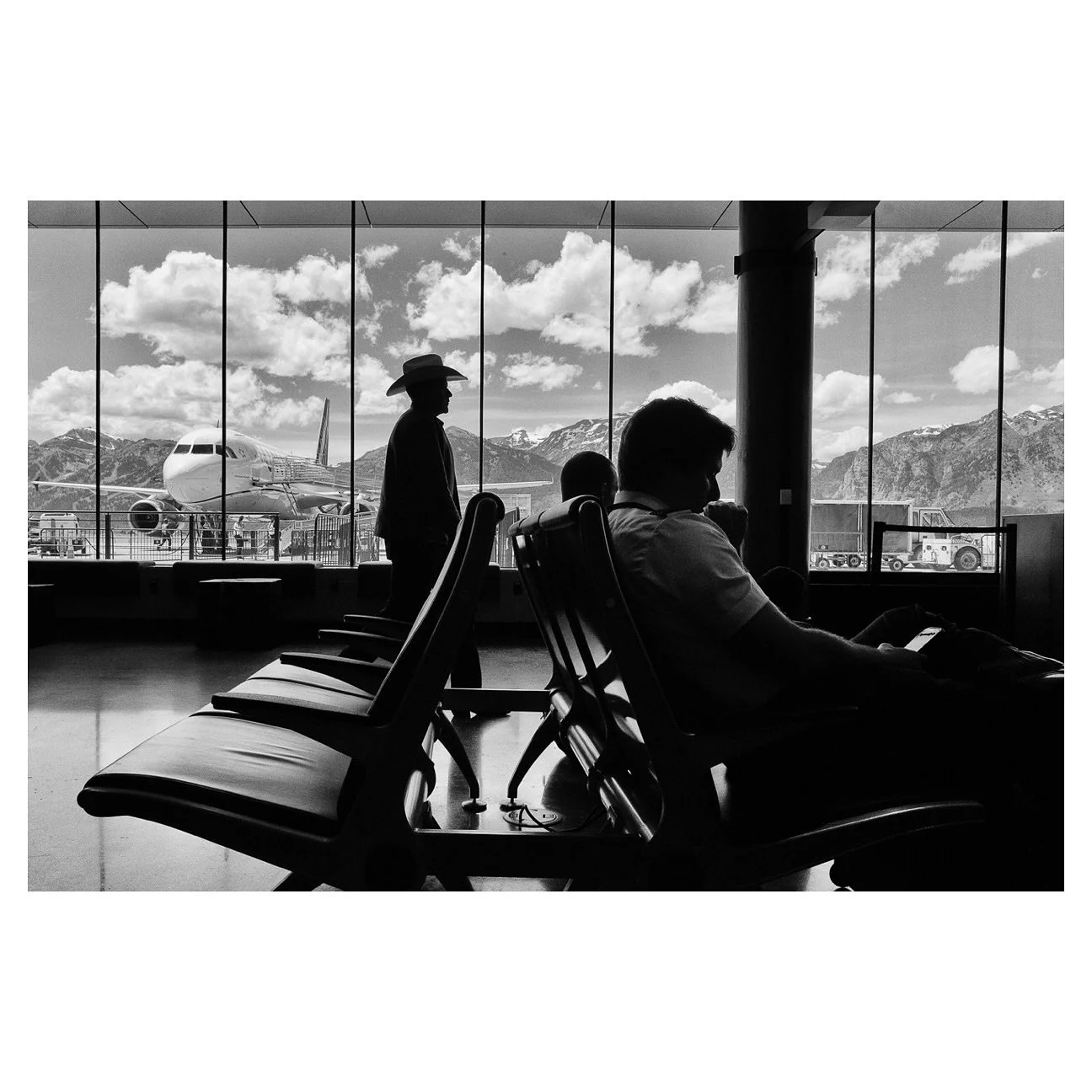 Time to kill // Jackson, Wyoming
.
.
.
.
#Leica #leicacamera #leicacamerausa #leicafotografieinternational #jackson  #spicollective #leicaq #allaboutphotopotw